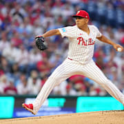Ranger Suárez's career night accelerates Mets' spiral as Phillies eye ultimate reward