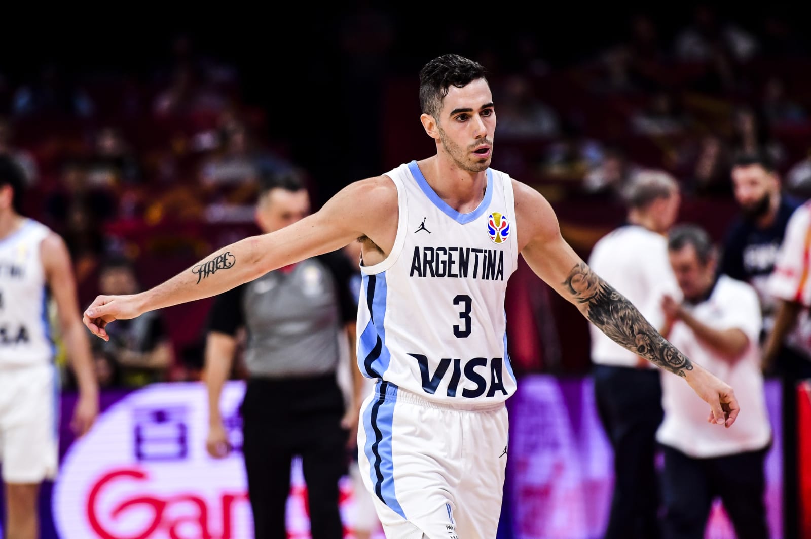 Luca Vildoza suffers an injury during practice / News - Basketnews