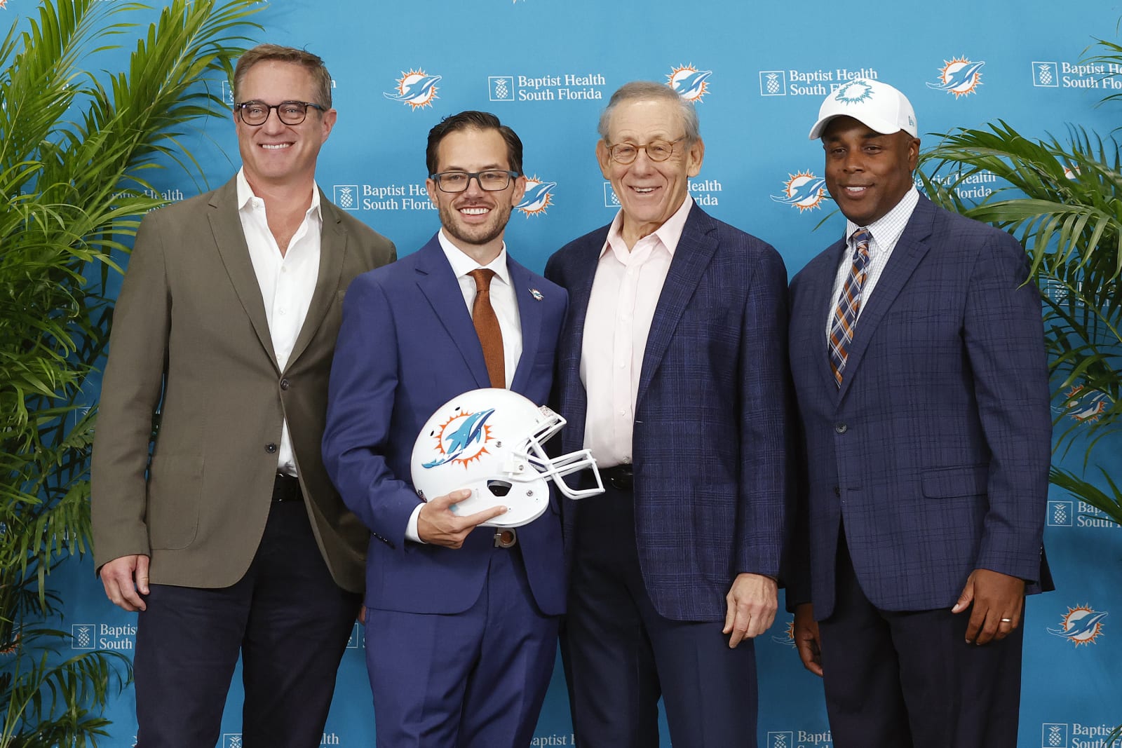 Miami Dolphins Grading Mike McDaniel’s coaching staff Page 4