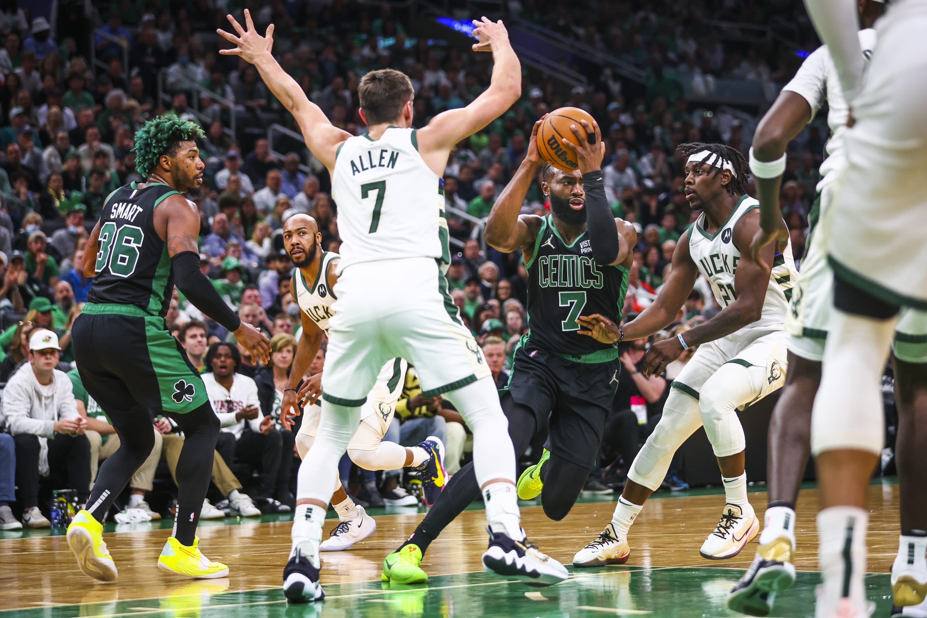 Milwaukee Bucks Fans Catch Stray From Jrue Holiday's Message to 'Crazy'  Boston Celtics Supporters