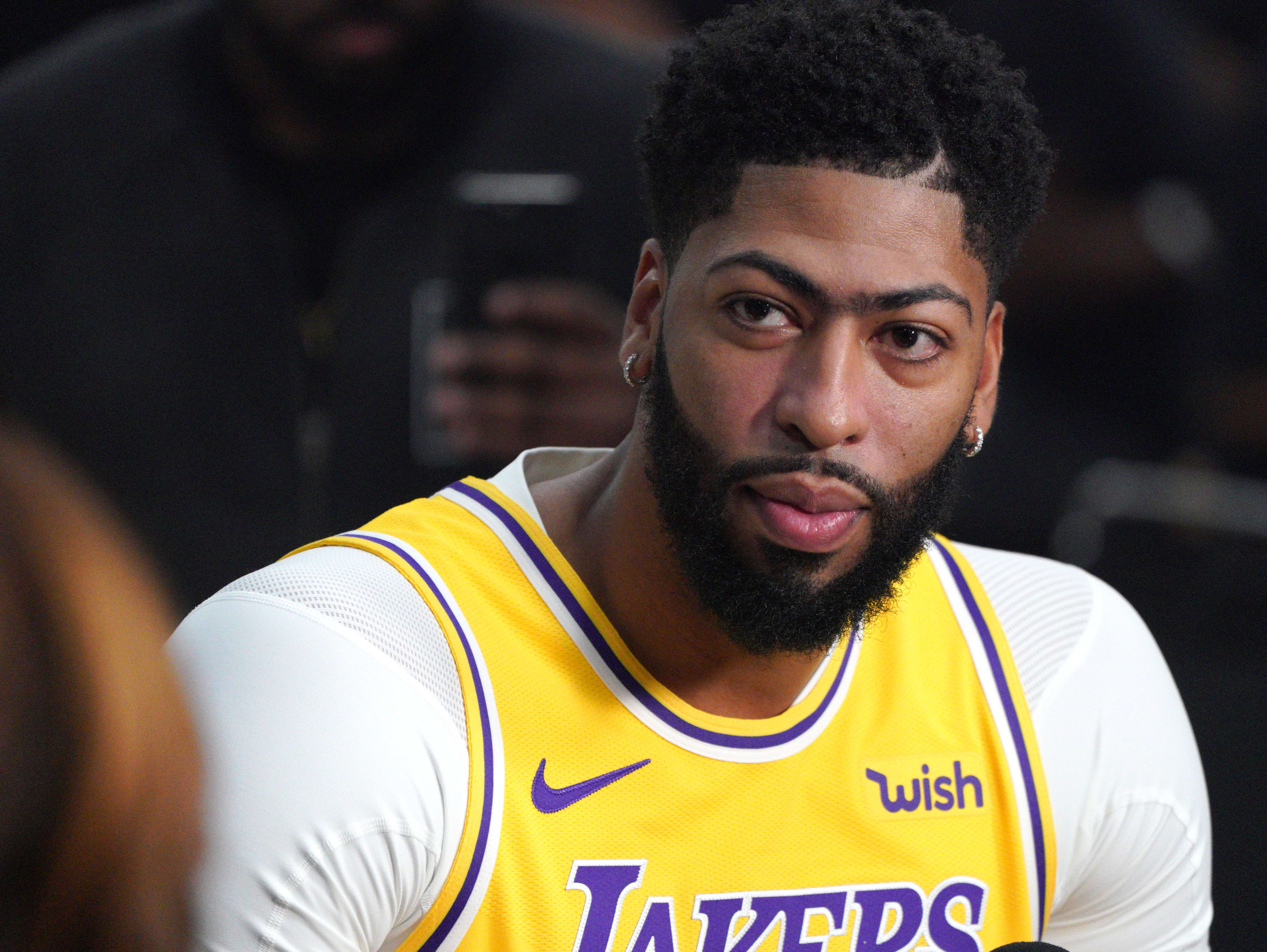 Los Angeles Lakers forward/center Anthony Davis (3) is interviewed during t...