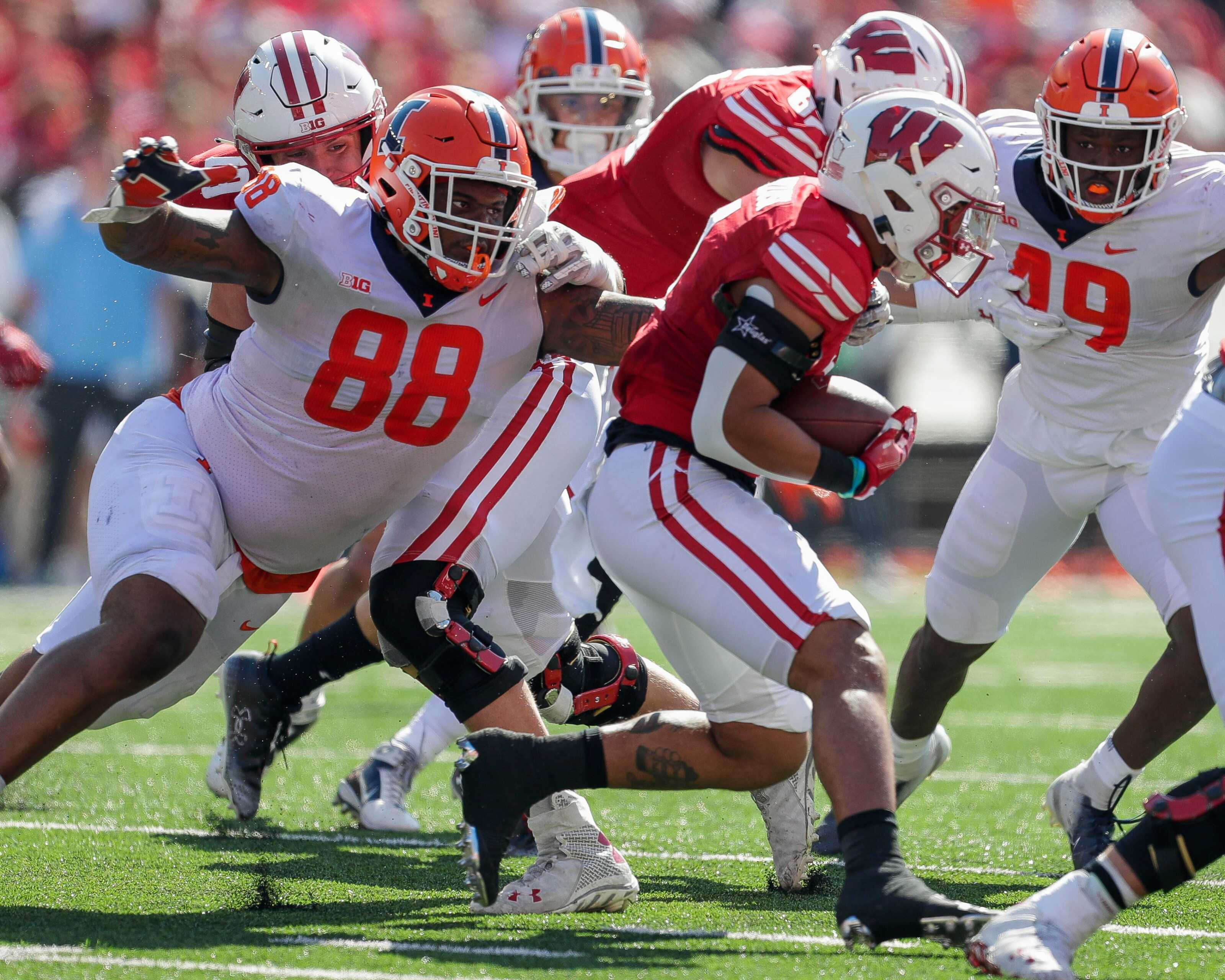 Illinois Football 5 observations from the Illini win over Wisconsin