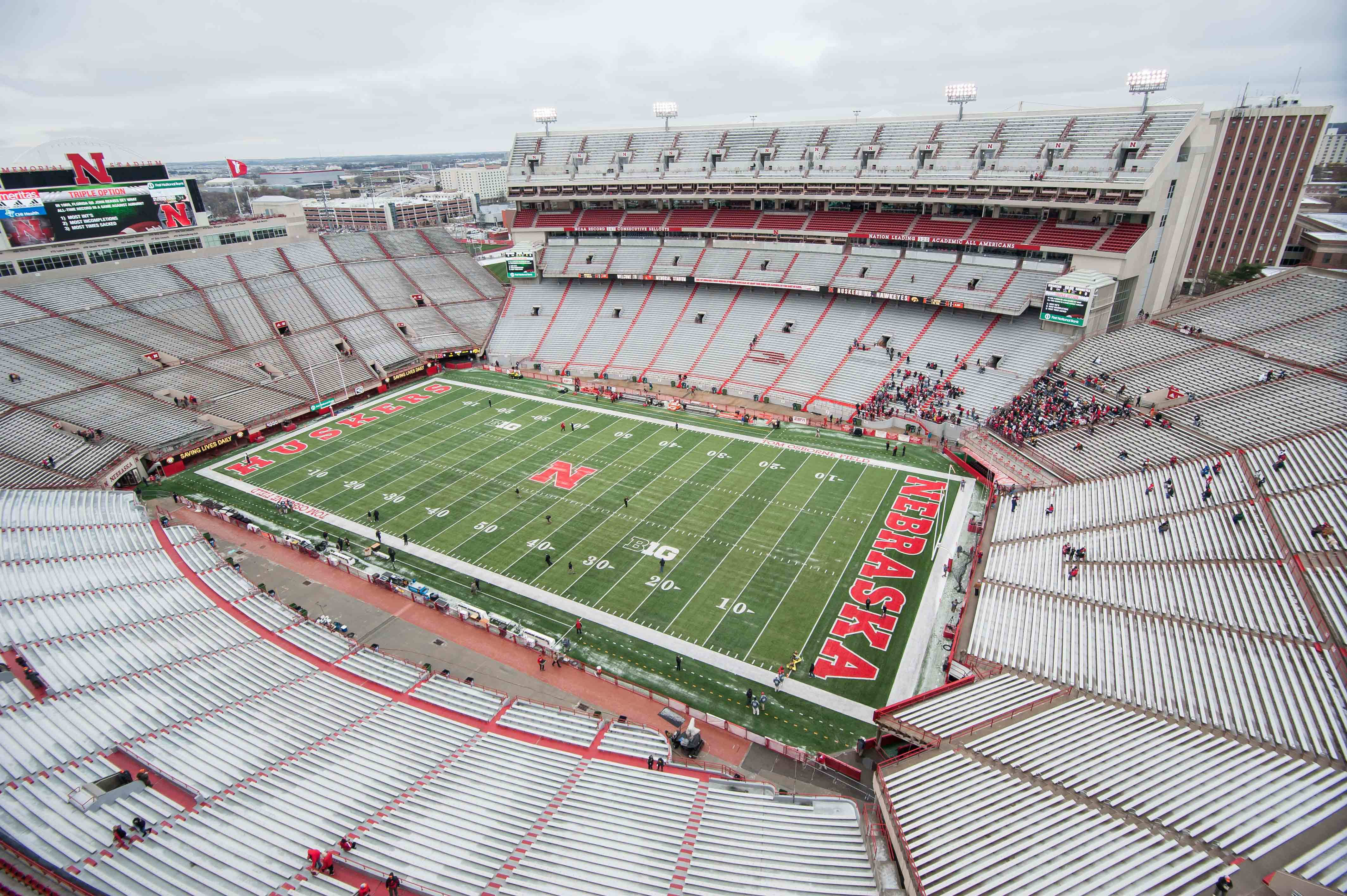 College Football Top 20 stadiums you must visit in your lifetime Page 3