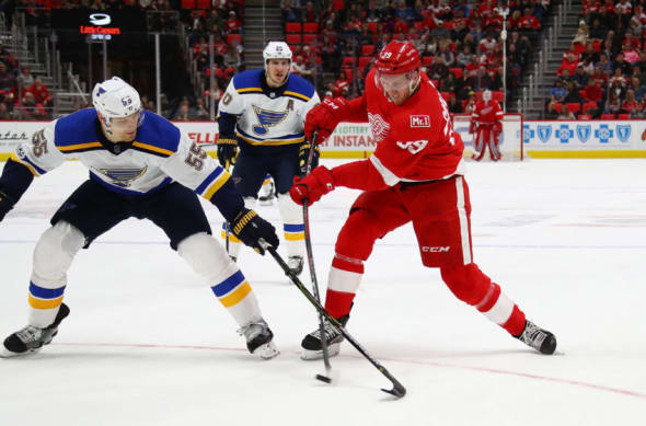 Which St. Louis Blues player also played for the Detroit Red Wings? NHL  Immaculate Grid answers for August 30