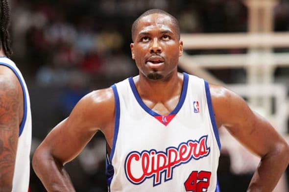 Photo Gallery: Former Clippers Star Elton Brand Retires Photo