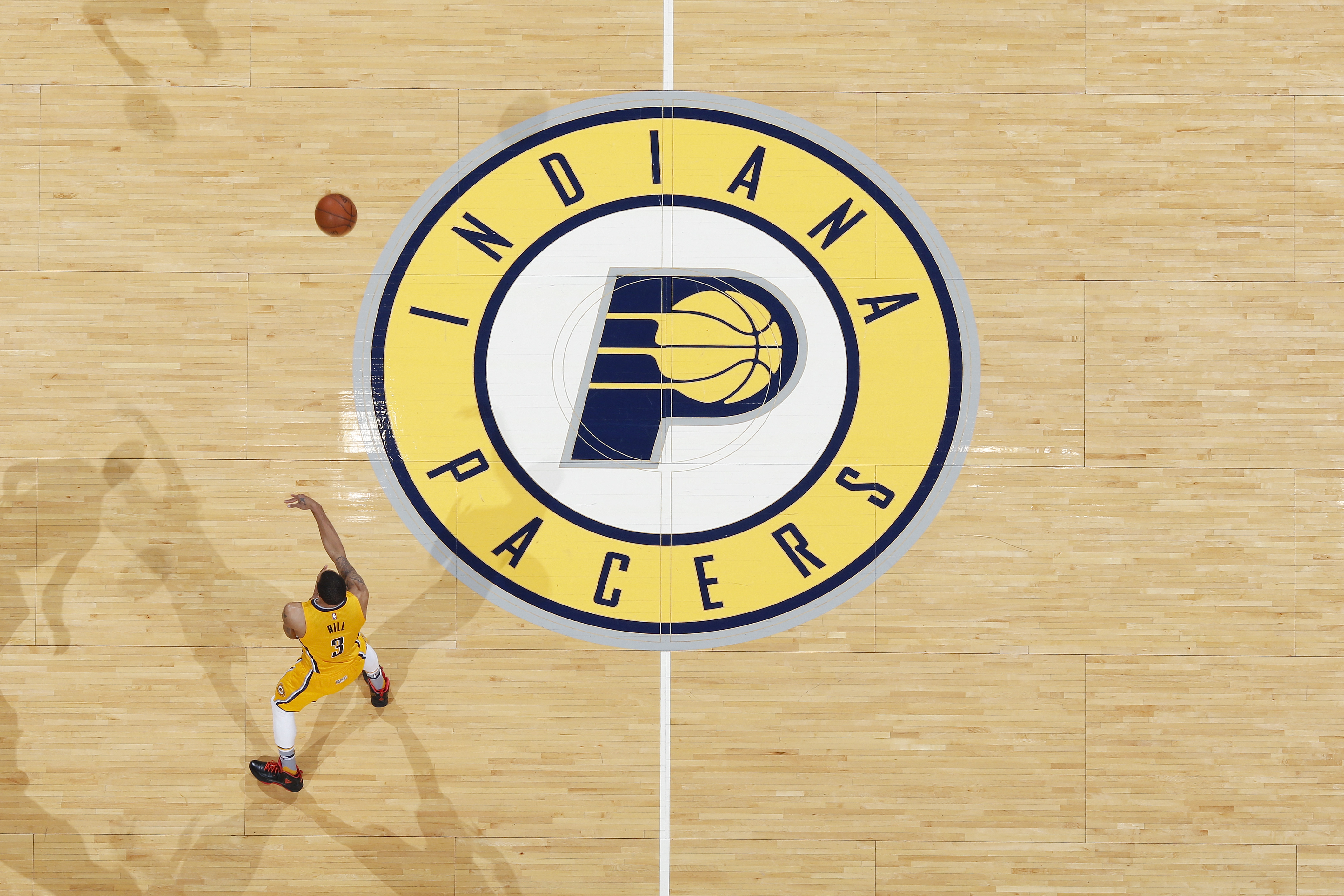 Indiana Pacers on X: To celebrate the '90s, we want to see your skills. 📷  Take a selfie ✏️ Draw your own Flo Jo jersey 💬 Tweet us your creation with  #ShowYoFloJo