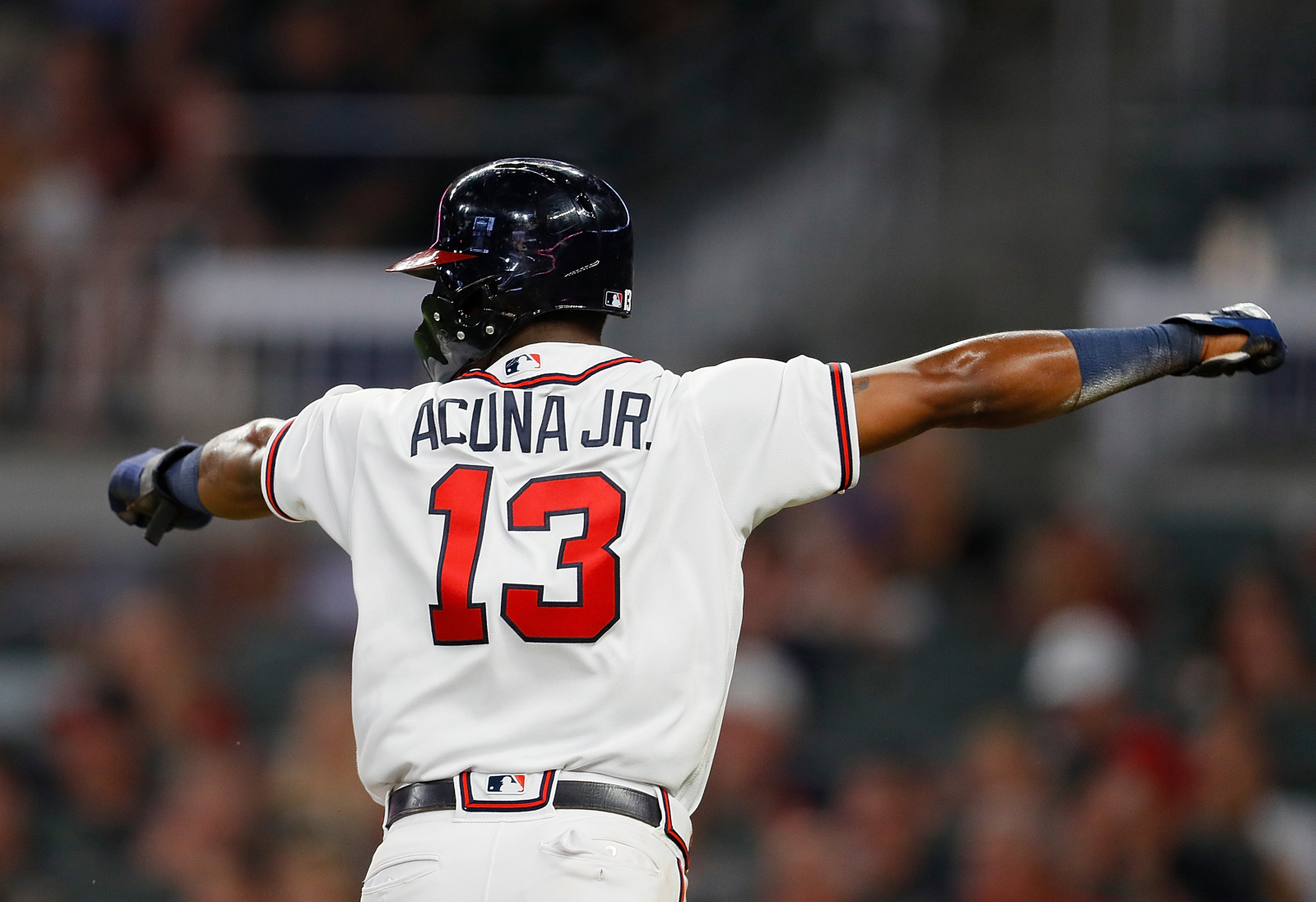 Braves make MLB history with home run fest in 20-1 win over