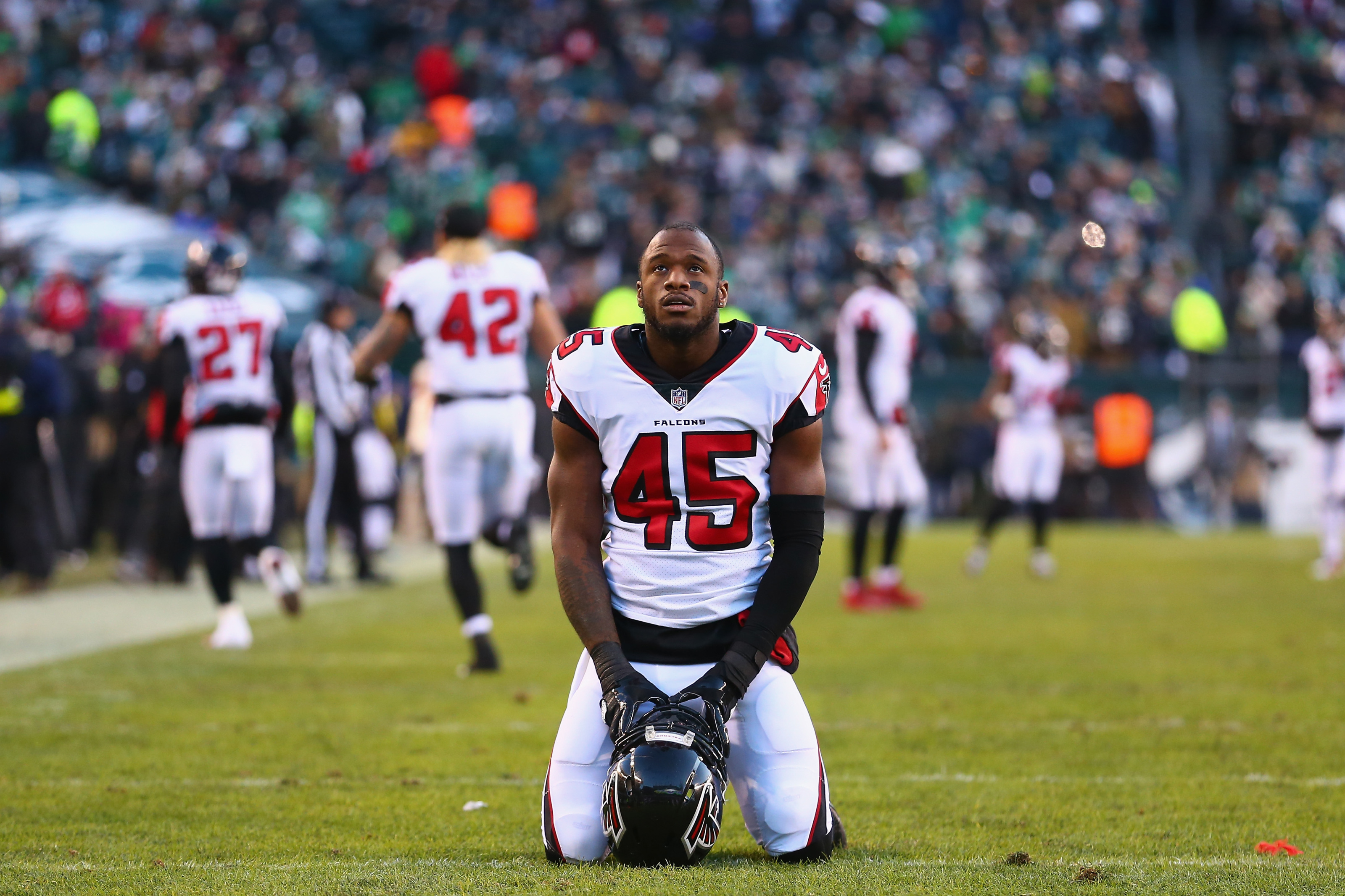 Atlanta Falcons: Deion Jones' Injury Forces Roster Adjustments