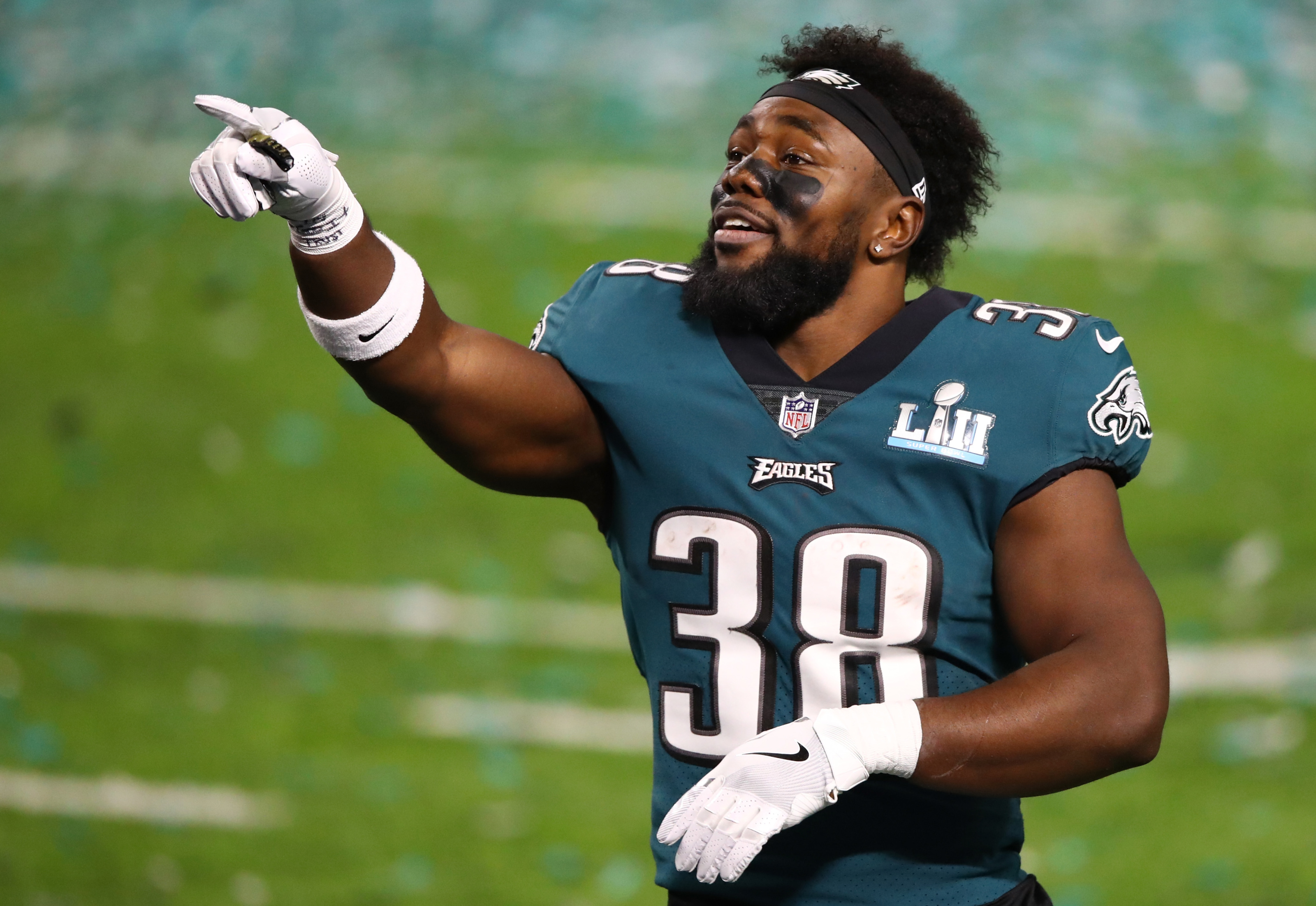 Kenjon Barner Agrees To Terms With New England Patriots