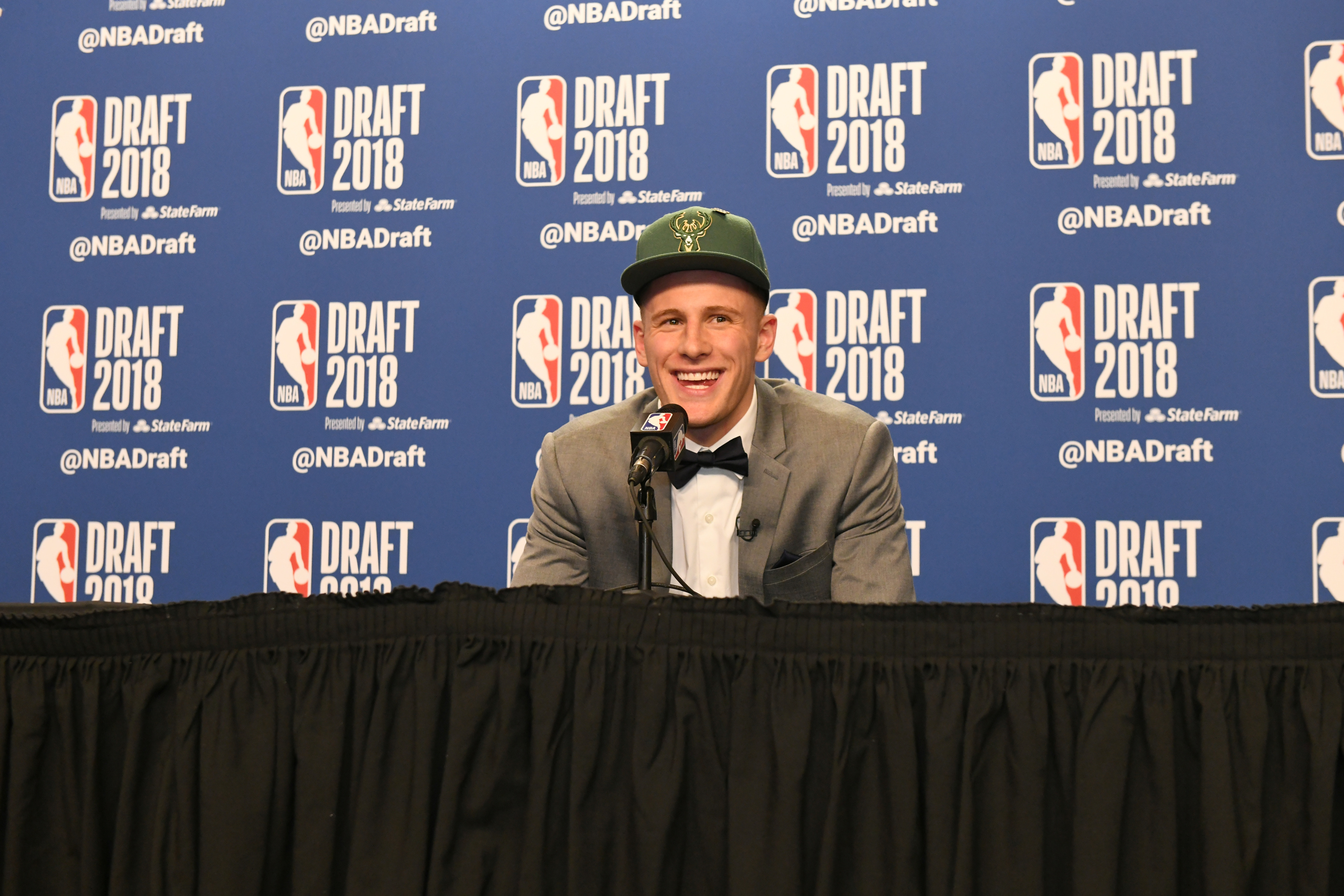 Report: DiVincenzo seriously considering staying in NBA Draft