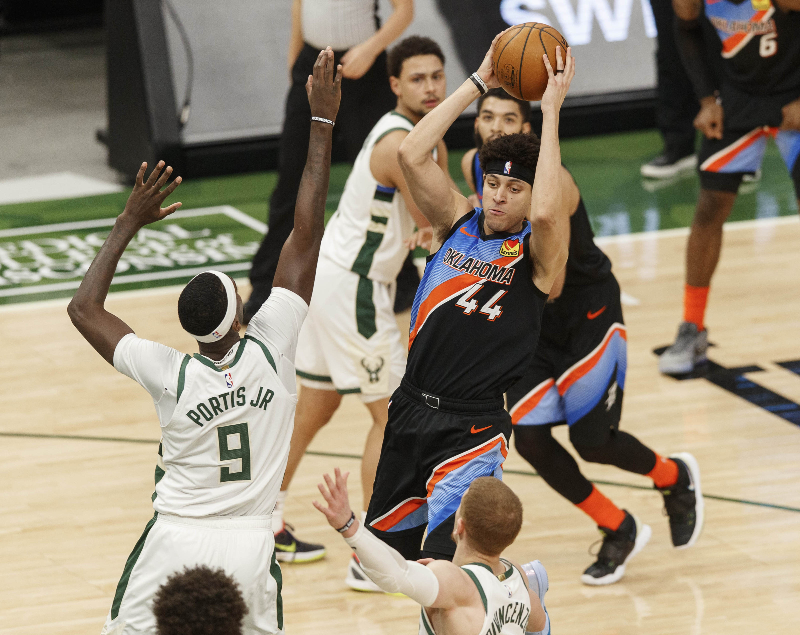 Oklahoma City Thunder: Assessing the worst 3 contracts on the roster
