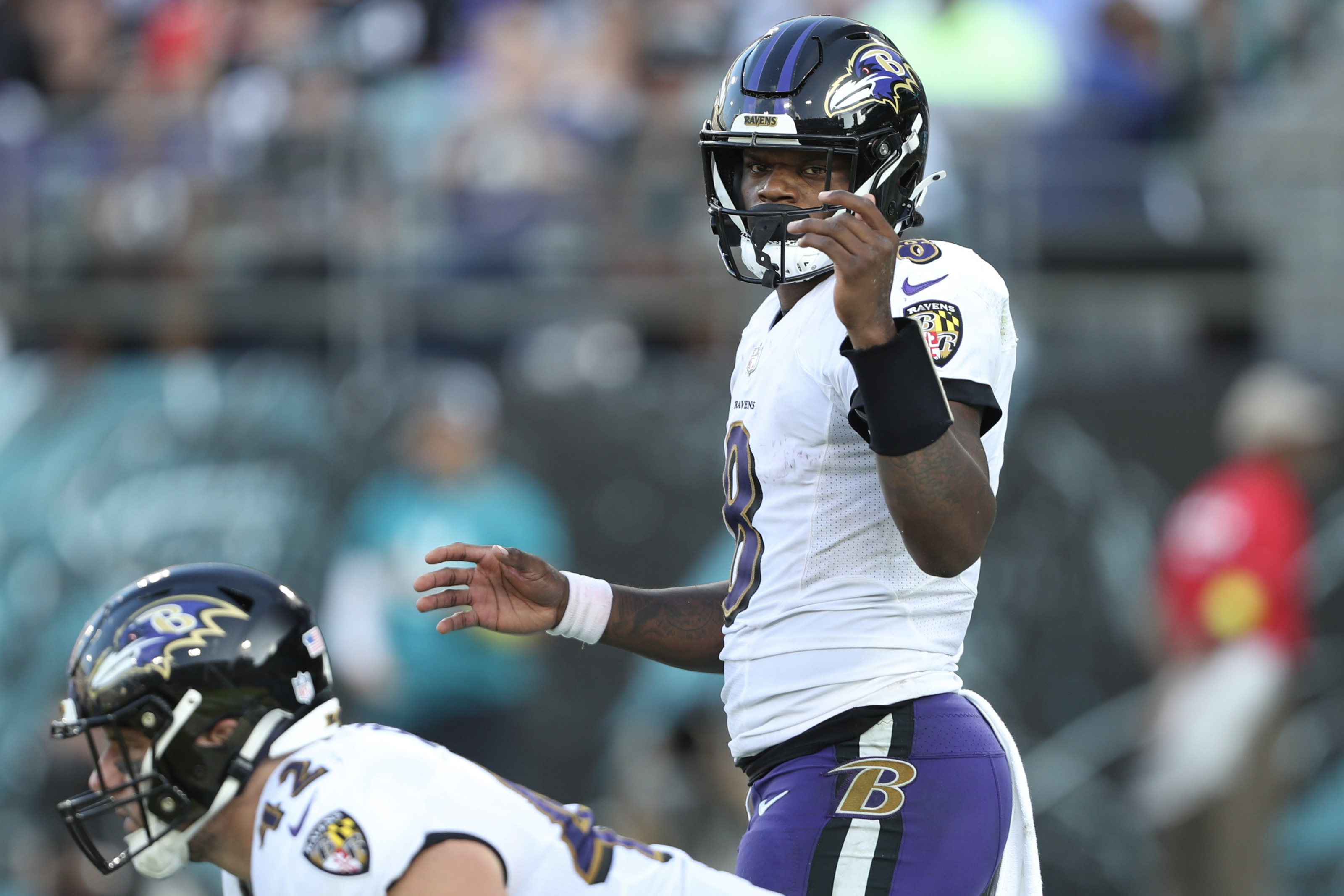 Baltimore Ravens apply non-exclusive franchise tag to Lamar Jackson,  leaving him free to negotiate elsewhere, NFL News