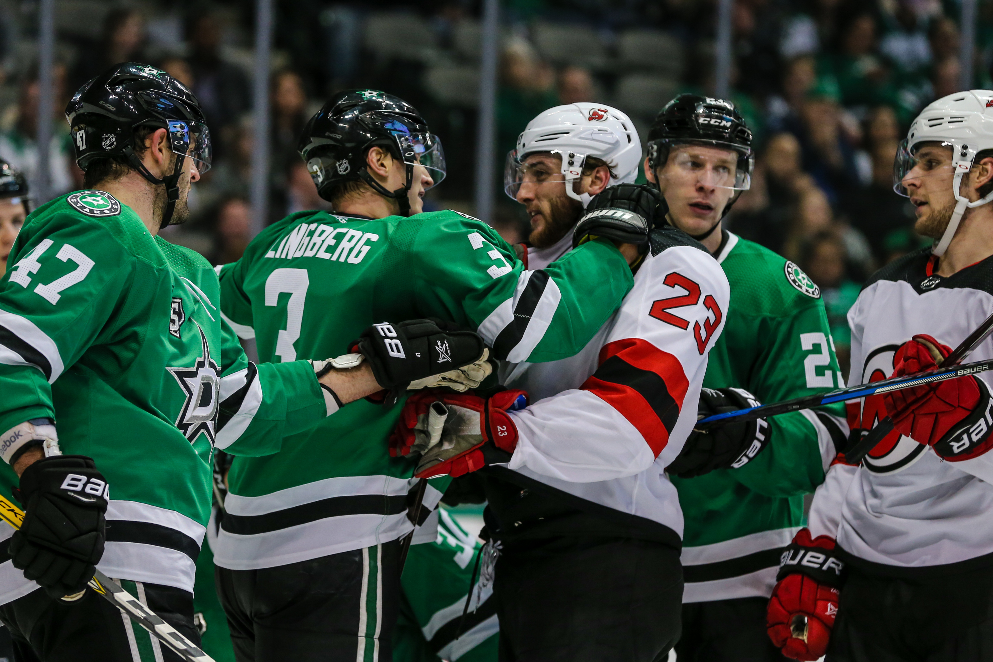 New Jersey Devils Continue Hot Streak With 5-2 Win over Vancouver