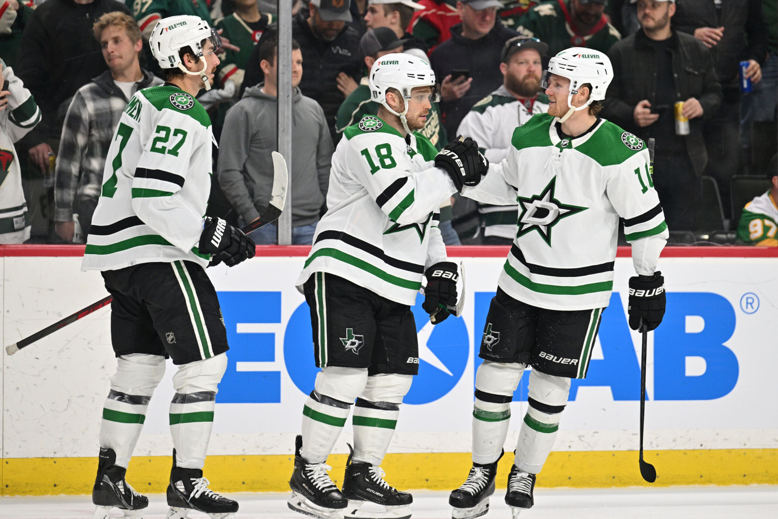 Dallas Stars on X: The third period is gonna be an exciting one!   / X