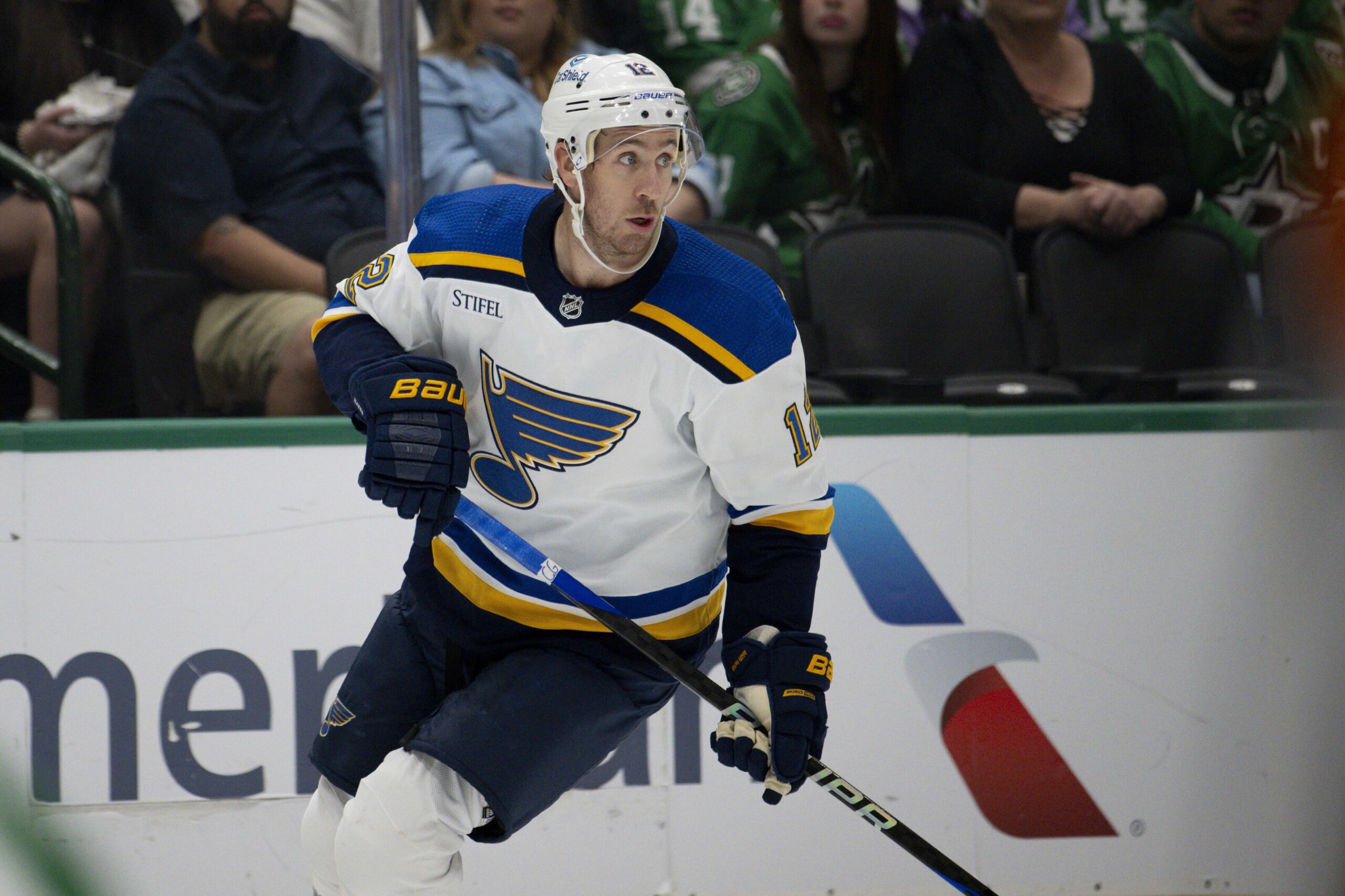 Does Kevin Hayes fit well as the Blues No. 3 center?