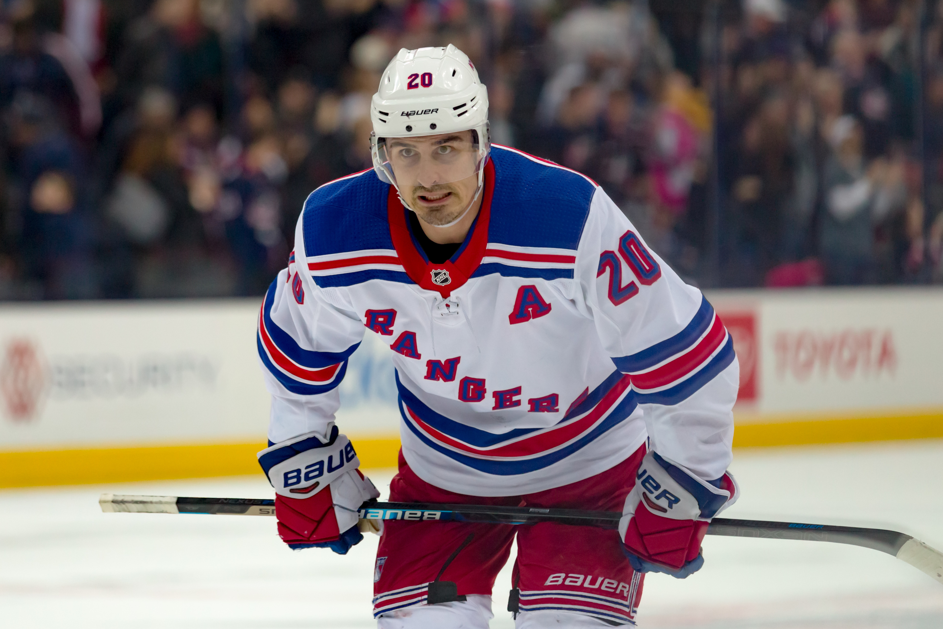 Chris Kreider decides to remain with the New York Rangers