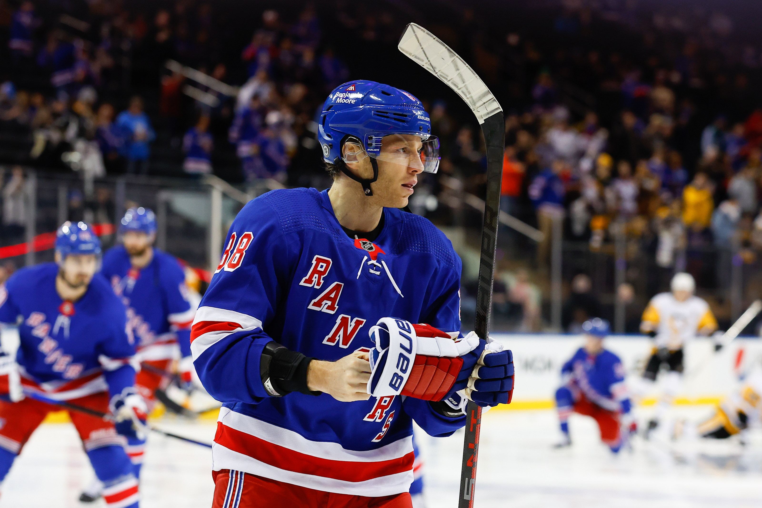 With Patrick Kane rumors heating up, Rangers lose to Red Wings