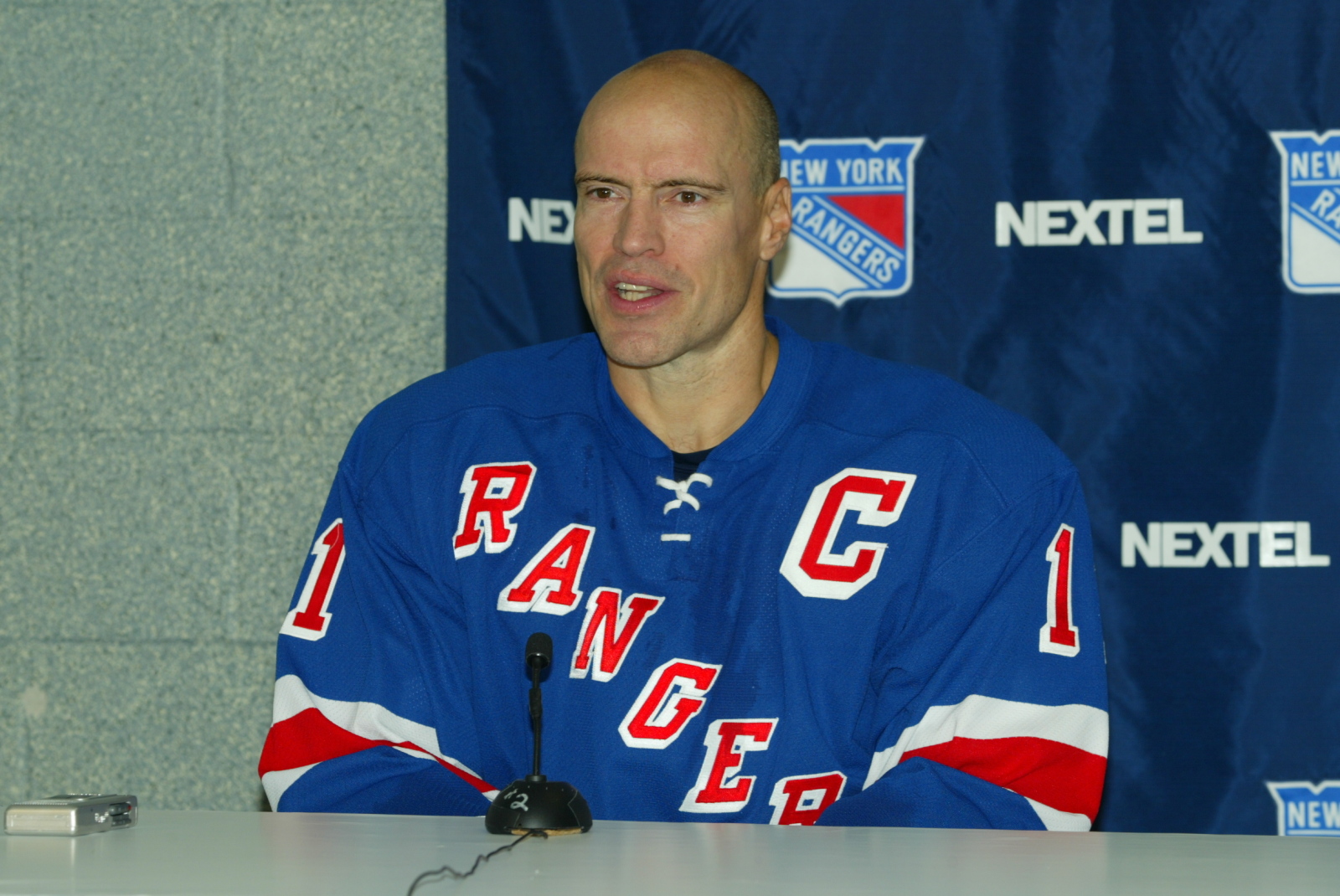 Virgil's Blog: New York Rangers x Mark Messier [2000-04]