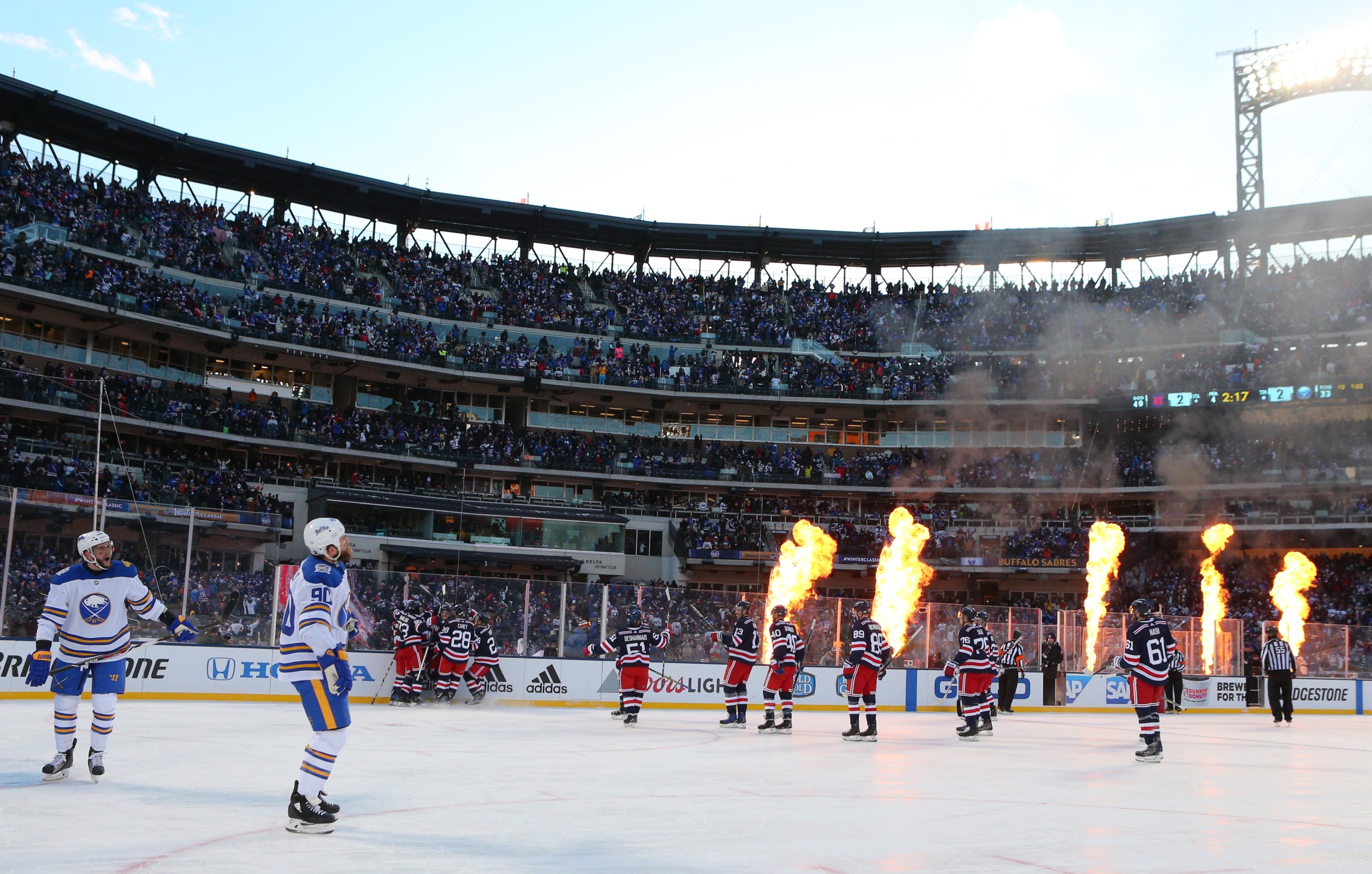 Are outdoor hockey games still great?