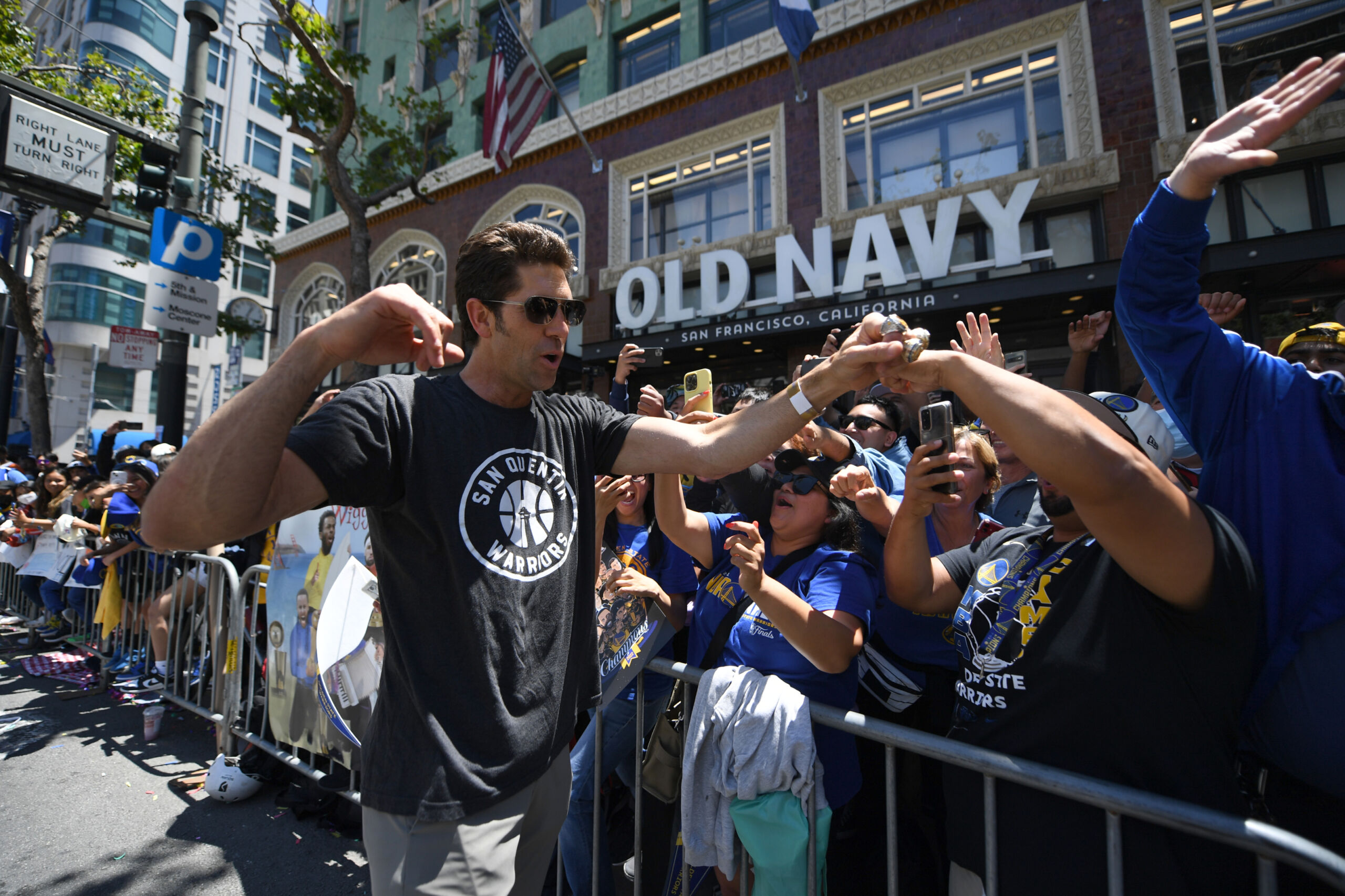 Bob Myers weighs in on Klay Thompson's negotiation with Warriors