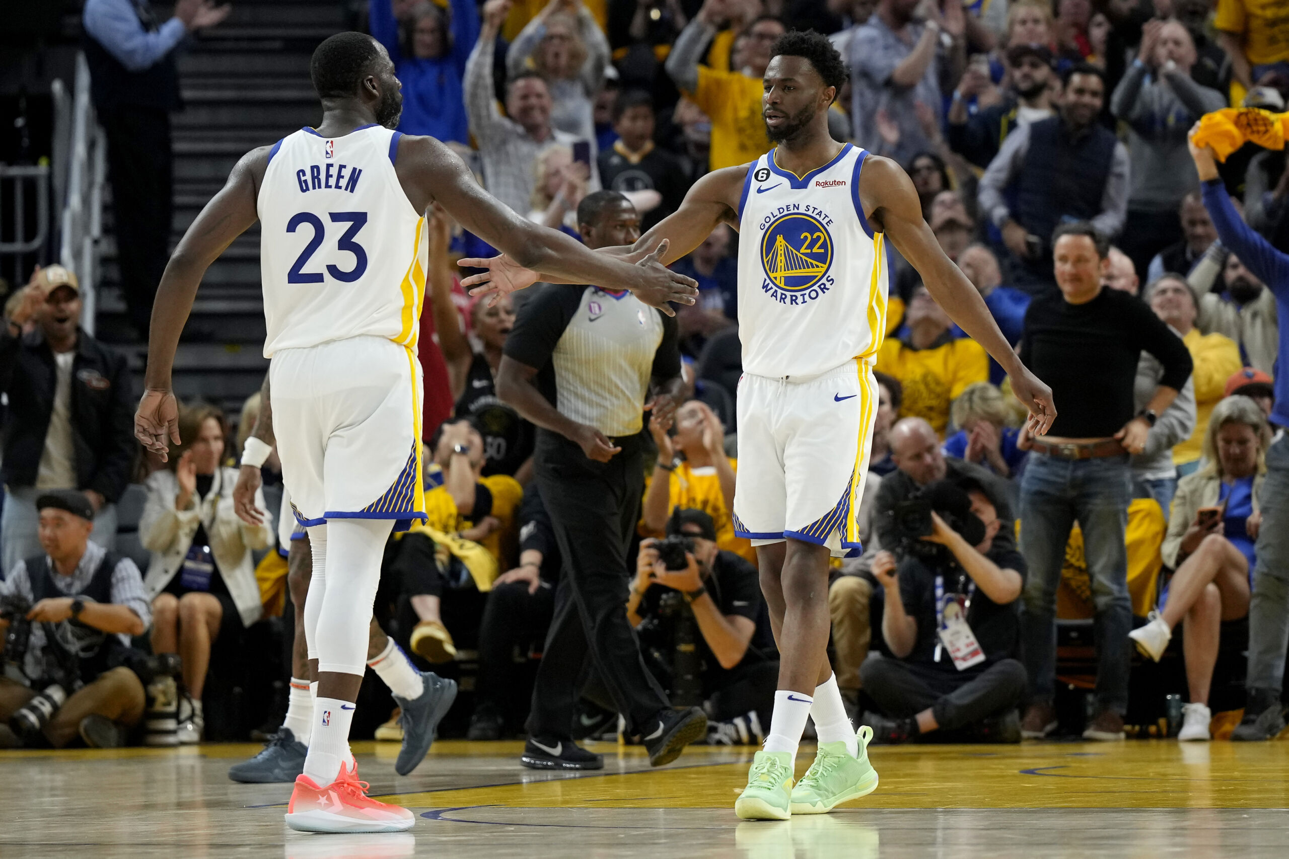 Kevon Looney Reacts to 22-Rebound Night in Game 6 - Inside the Warriors