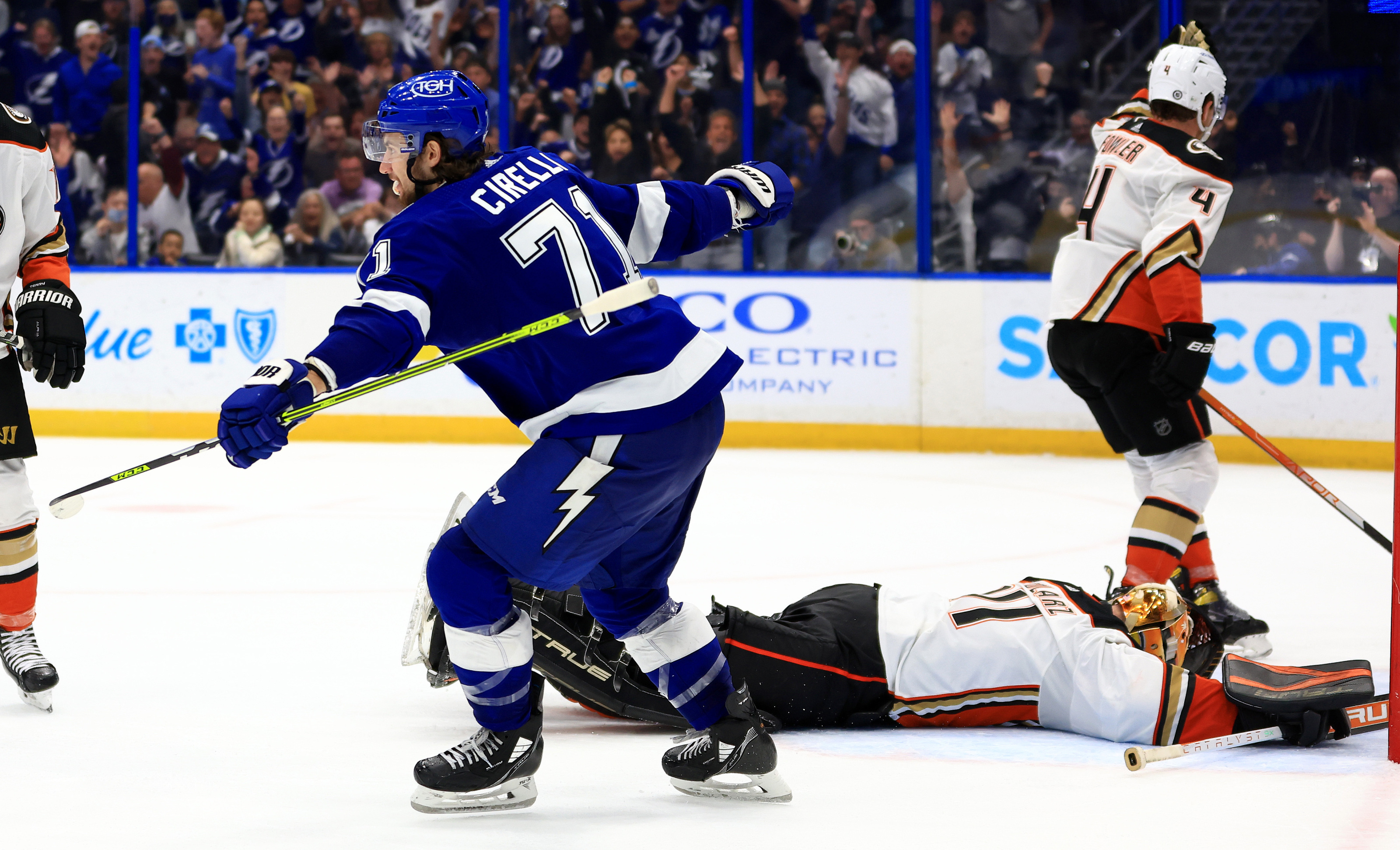 Anthony Cirelli of the Tampa Bay Lightning enters the stage during News  Photo - Getty Images