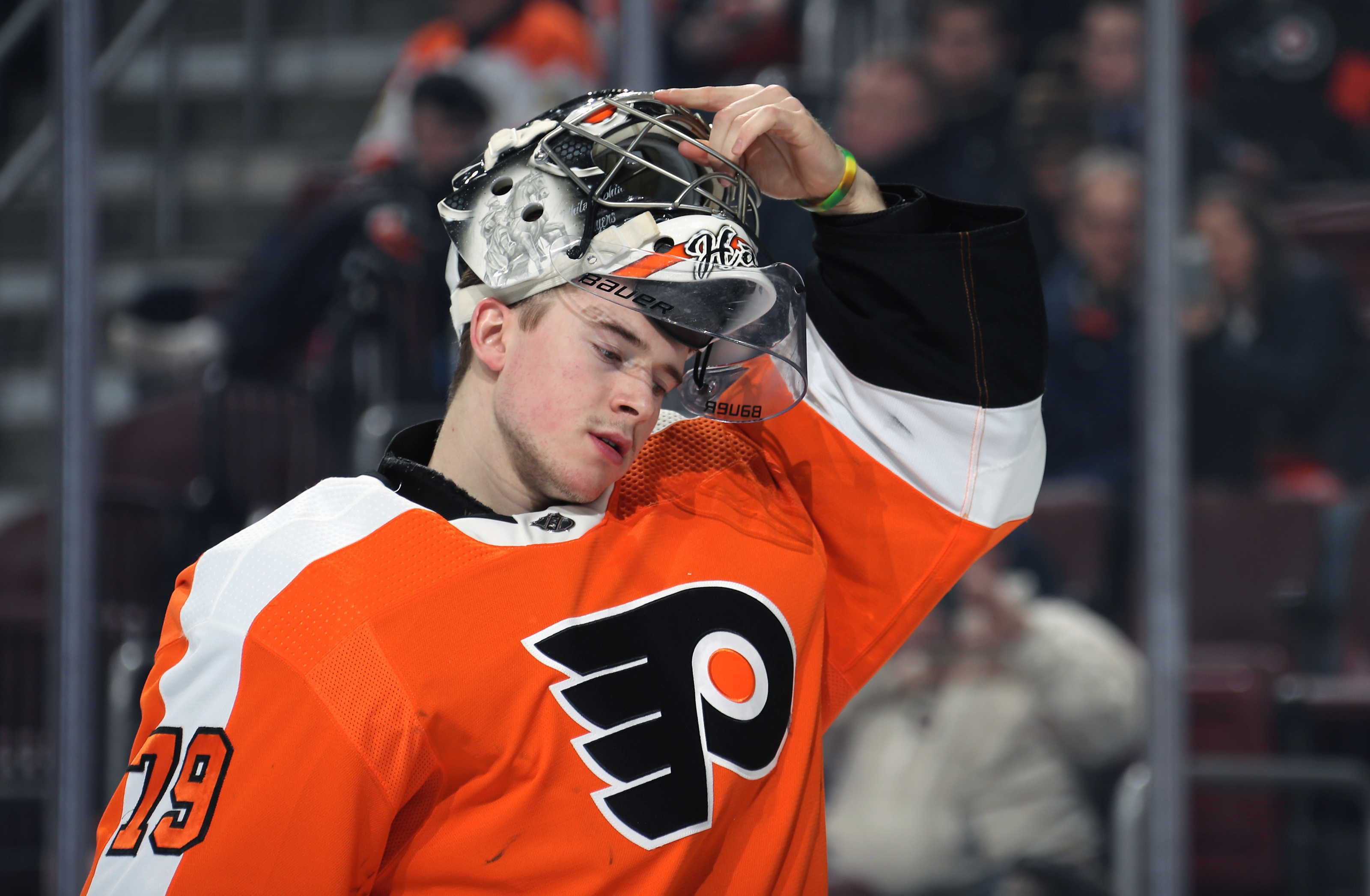 Poised Carter Hart at his best in Flyers' Game 1 win over