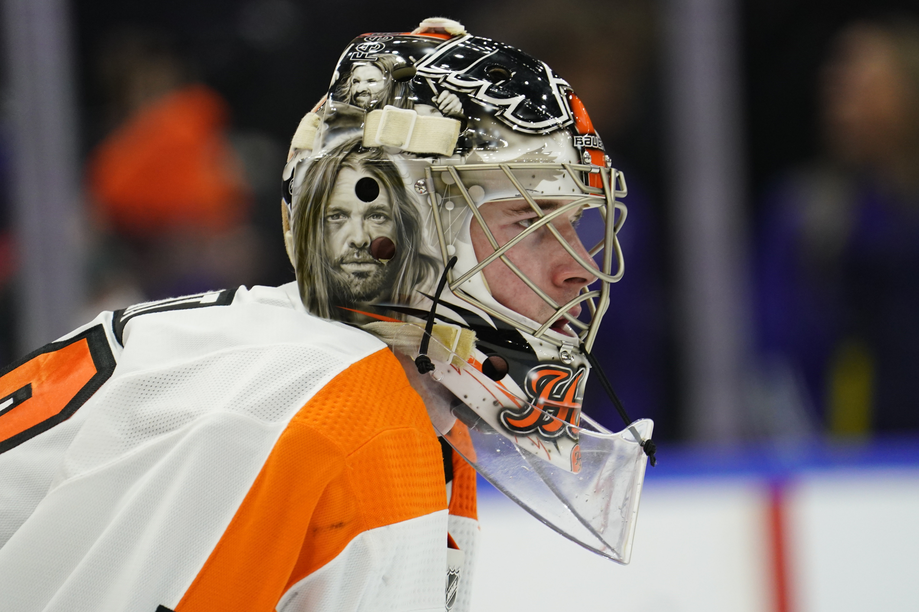 Flyers' Hart unavailable with illness, Willman added to COVID-19 protocol