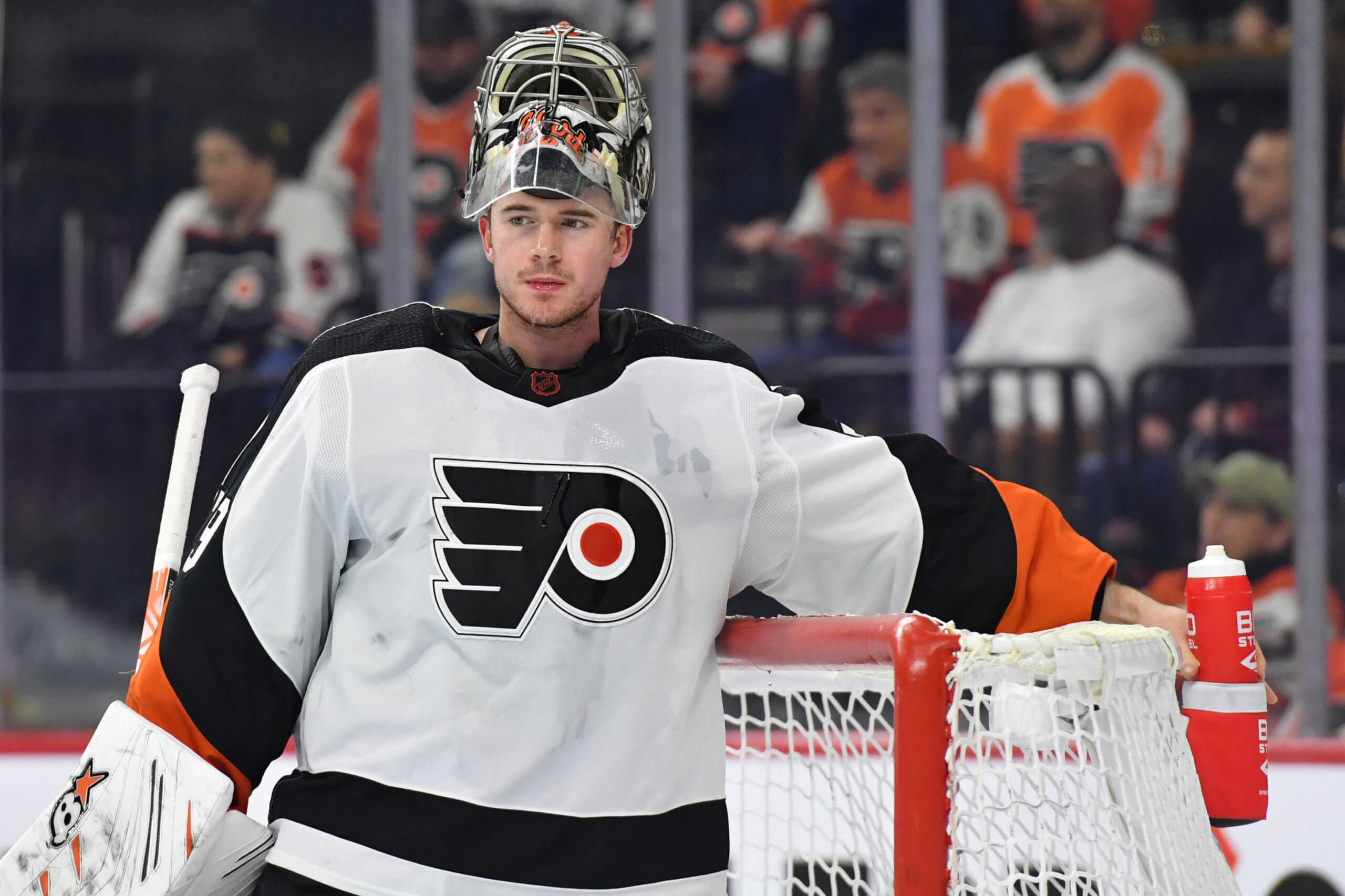 Philadelphia Flyers: Carter Hart proving his Goalie of the Future