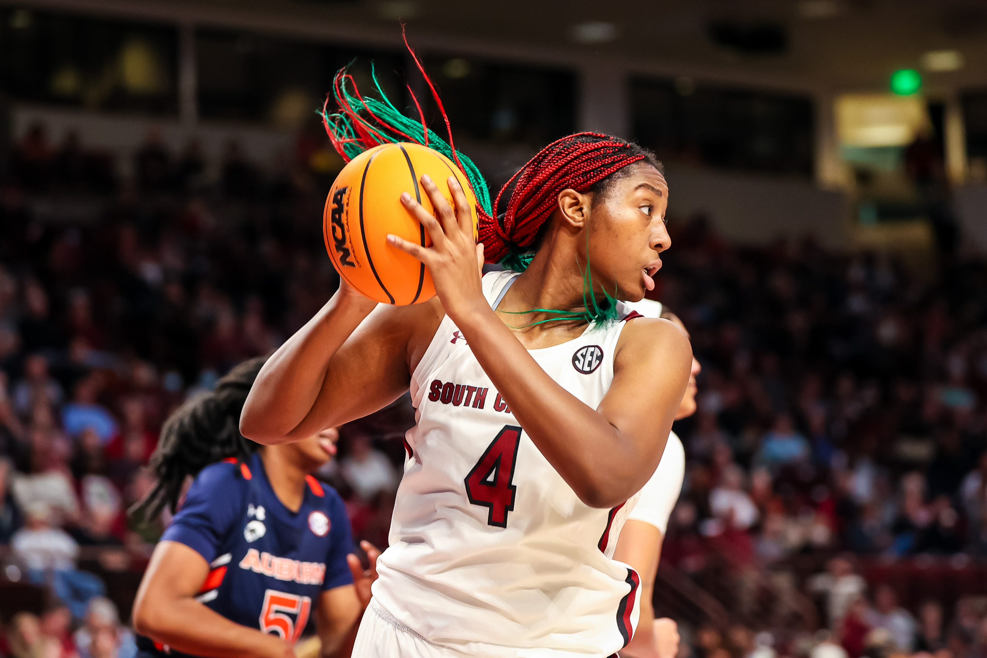 South Carolina at UConn 2023 womens basketball game preview, TV
