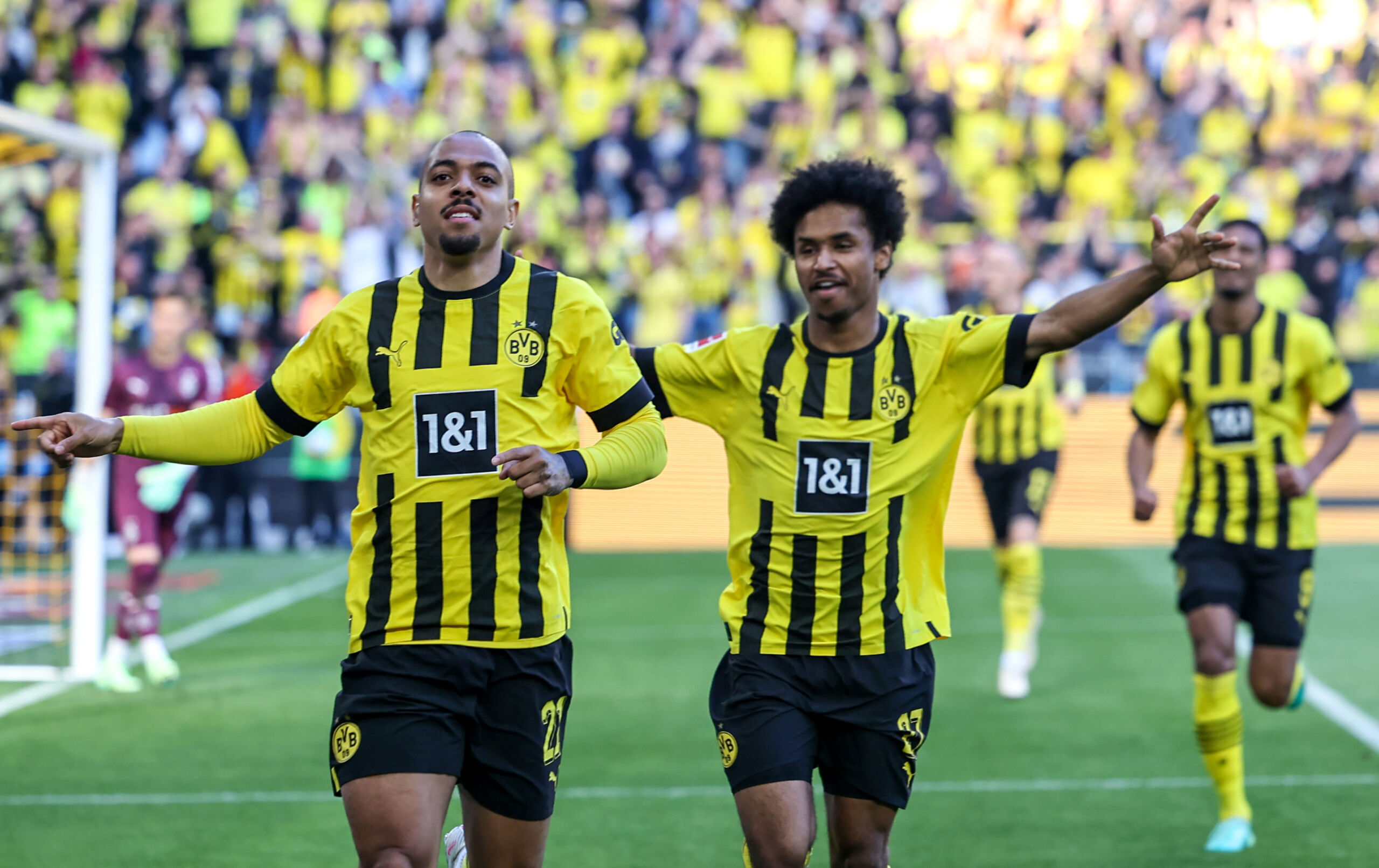 BVB Buzz on X: Borussia Dortmund's home kit for the 2022/23