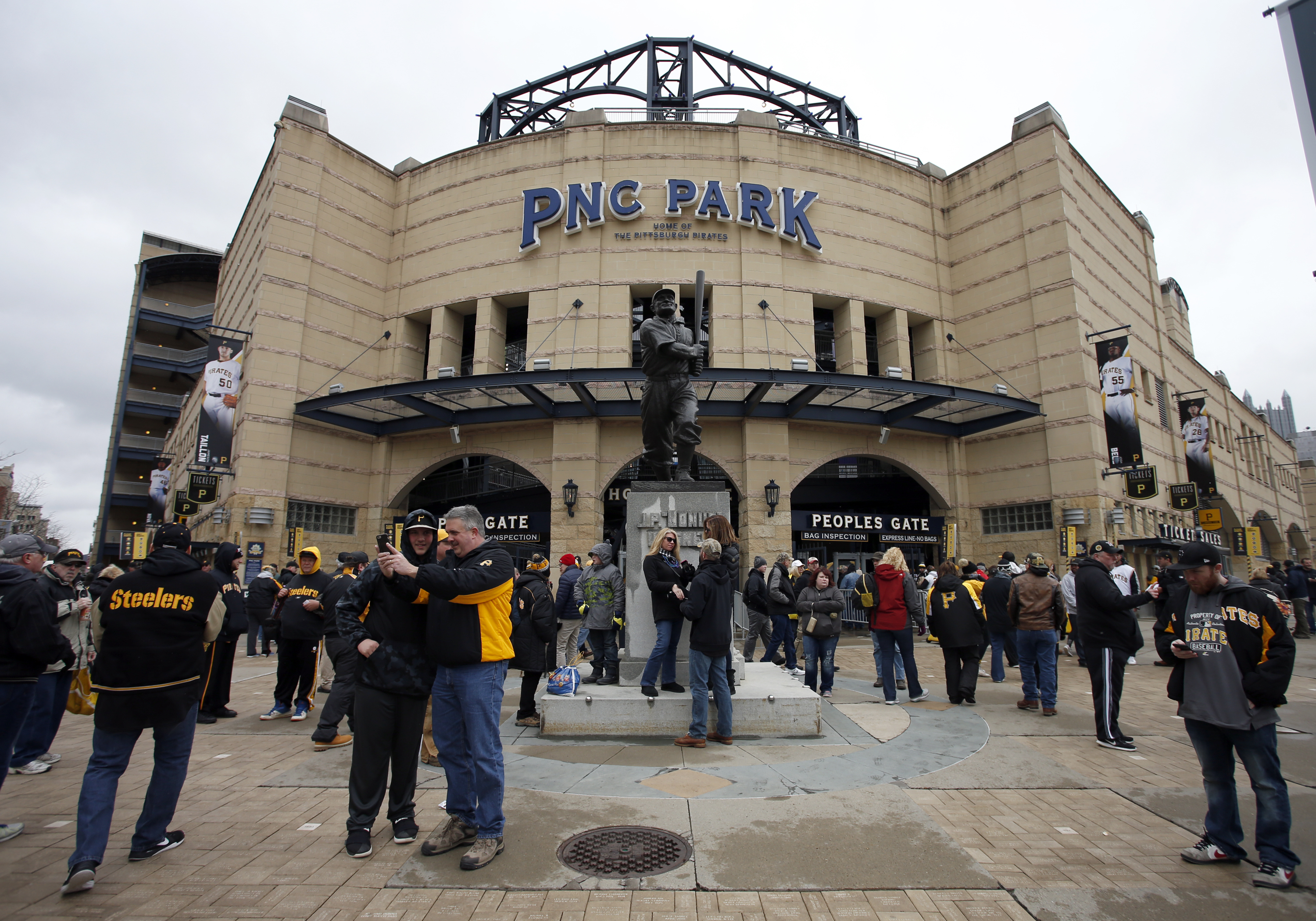 Meet the 18-year-old Pirates fan who told Bob Nutting to sell the