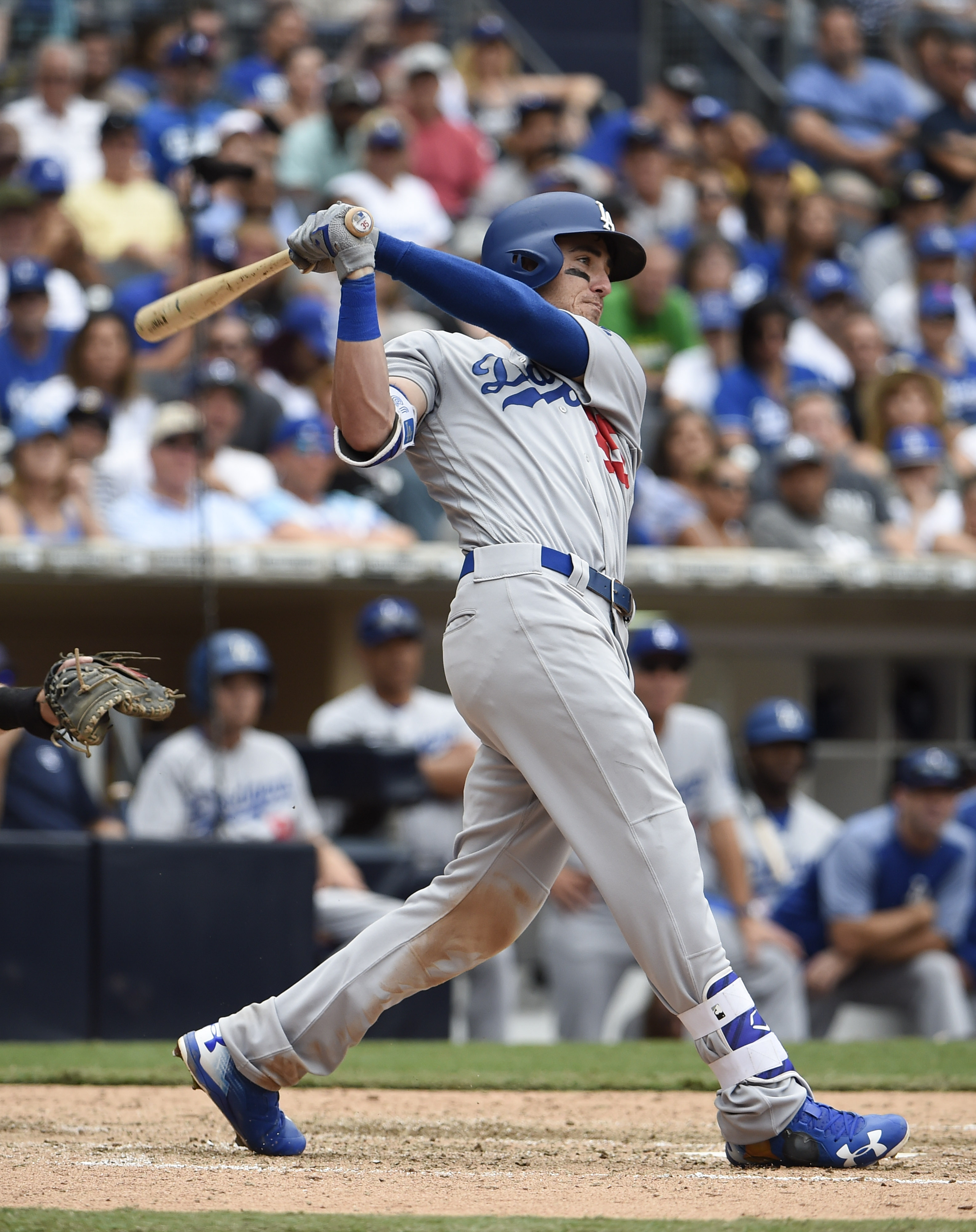 Cody Bellinger Hits His 39th Home Run to Break NL Rookie HR
