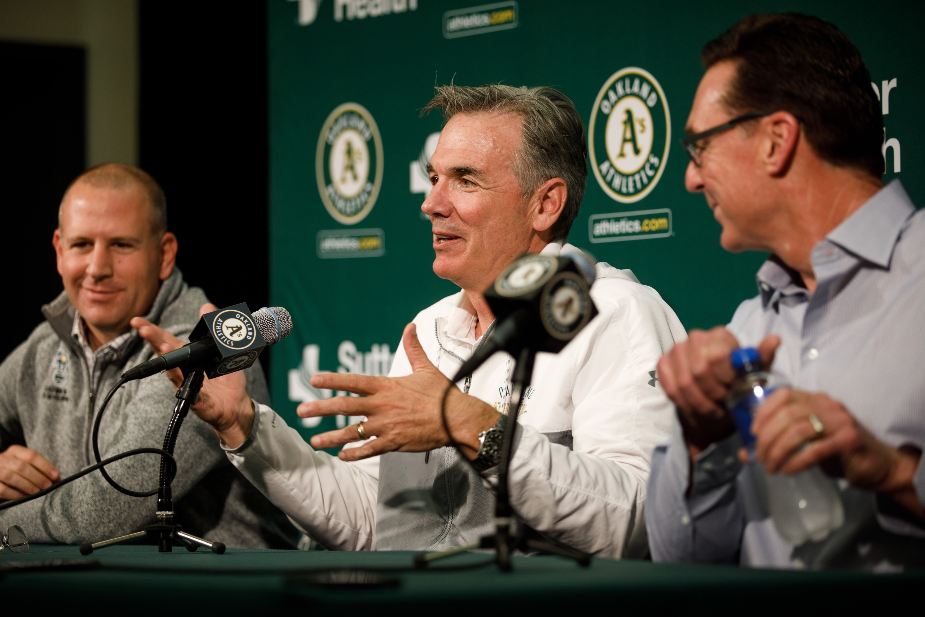 Billy Beane promoted to VP, David Forst named A's general manager