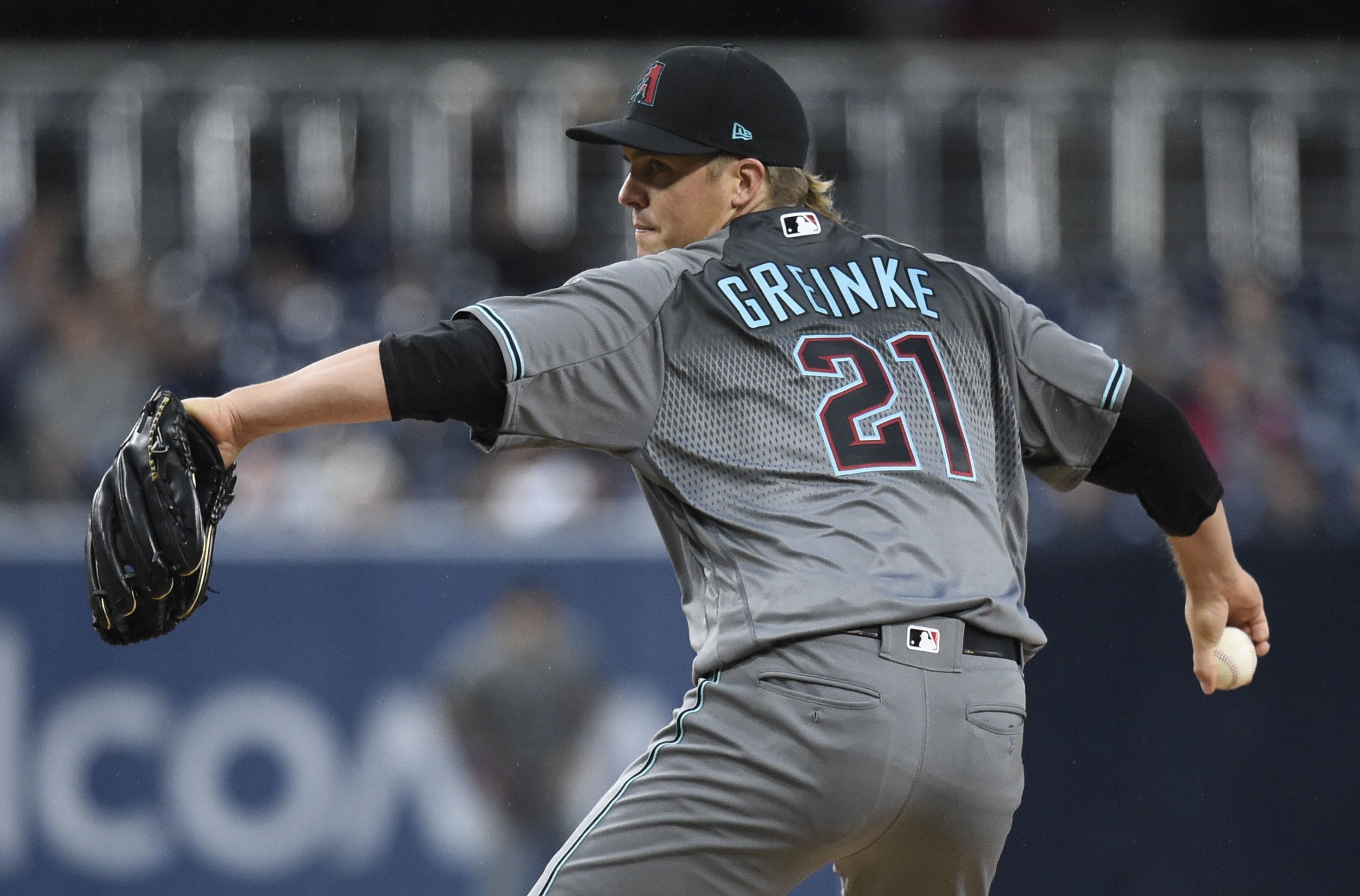 Arizona Diamondbacks' Zack Greinke belts two home runs, becomes first  pitcher to do so in two years