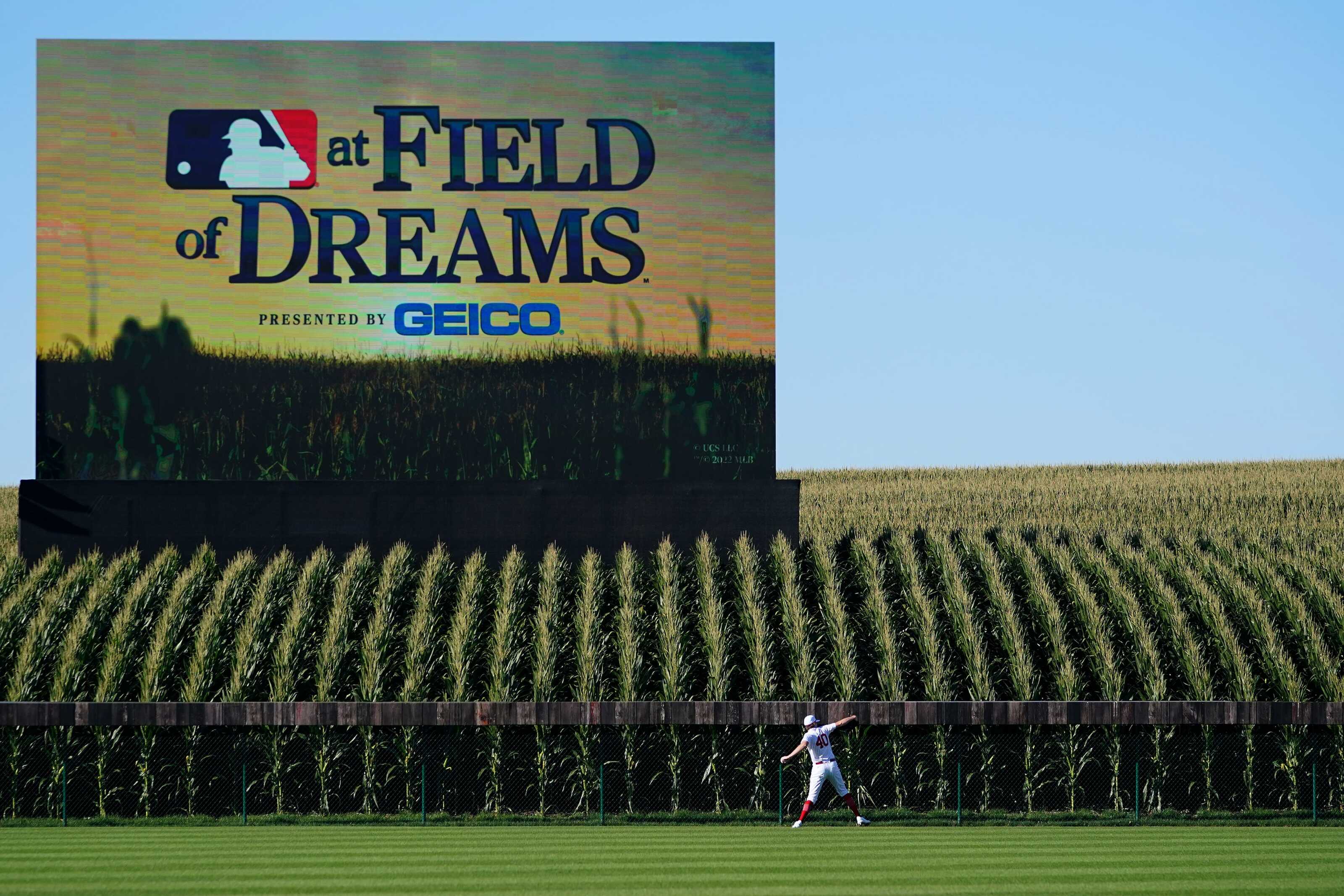 field of dreams game 2024