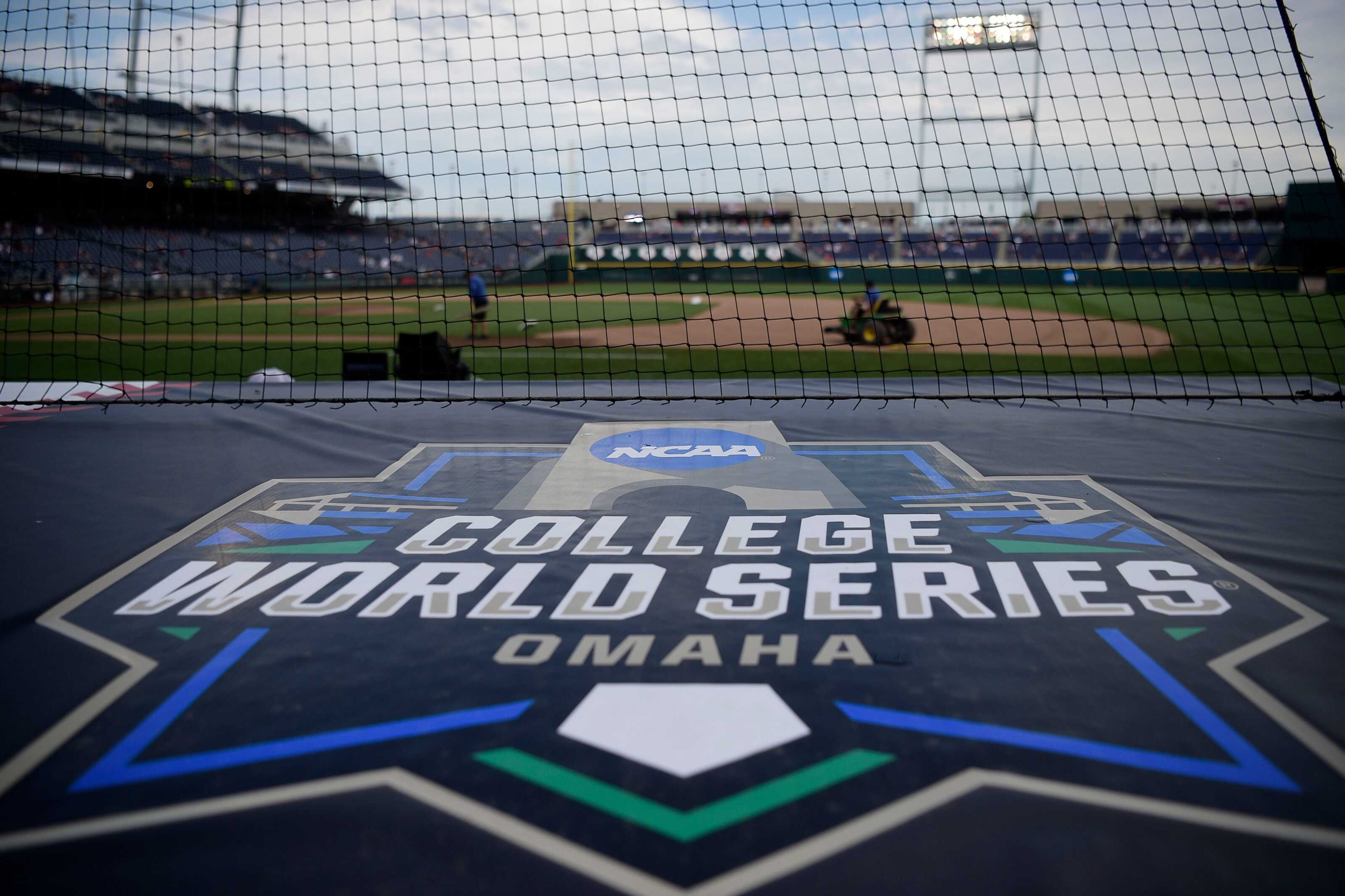 Florida, Miami earn national seeds in NCAA baseball tournament