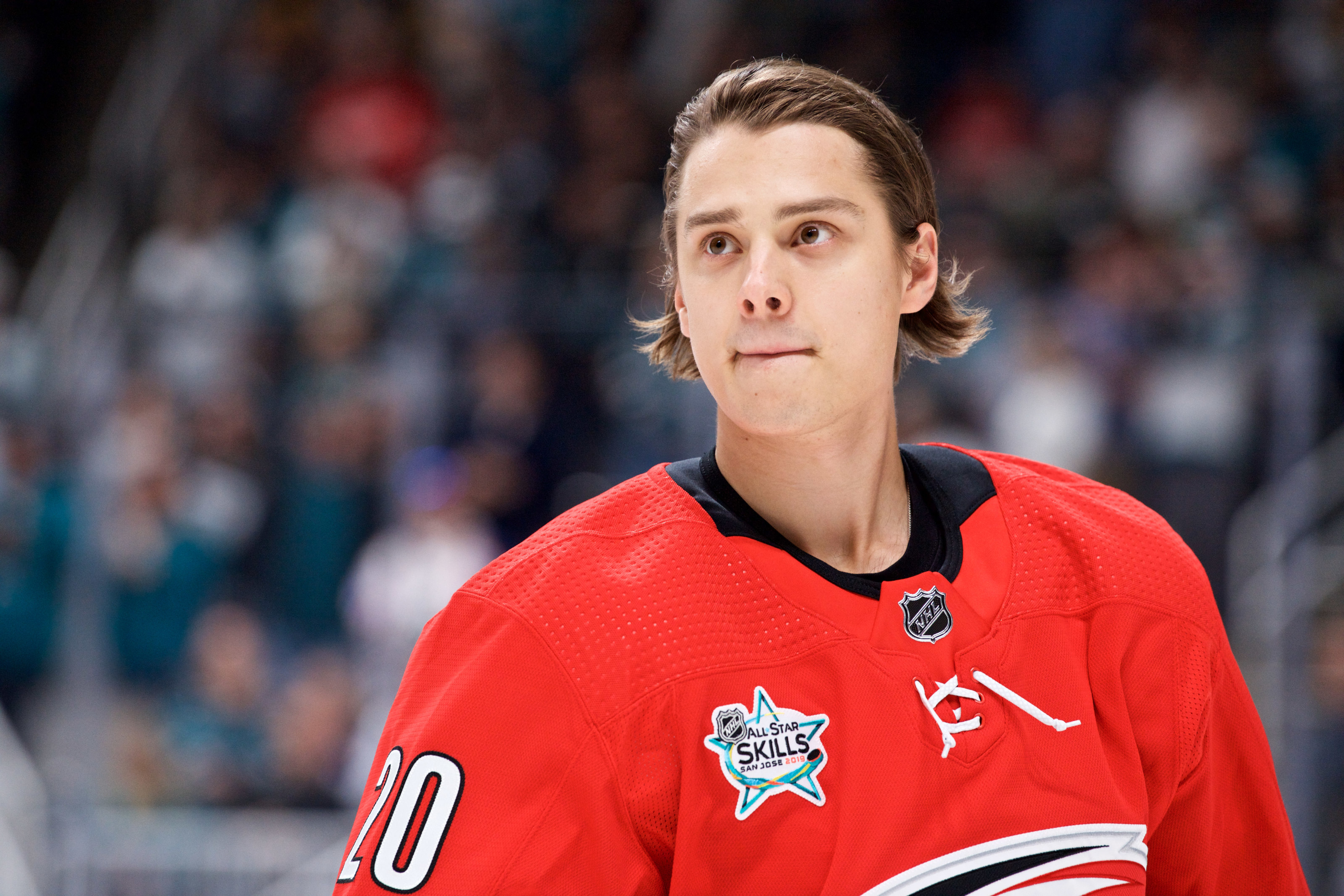 Carolina Hurricanes' Sebastian Aho grades out his #StanleyCup Playoffs  beard, “It's not great.” Carolina Hurricanes' Sebastian Aho grades out his  playoff beard. 😂, By Bally Sports South