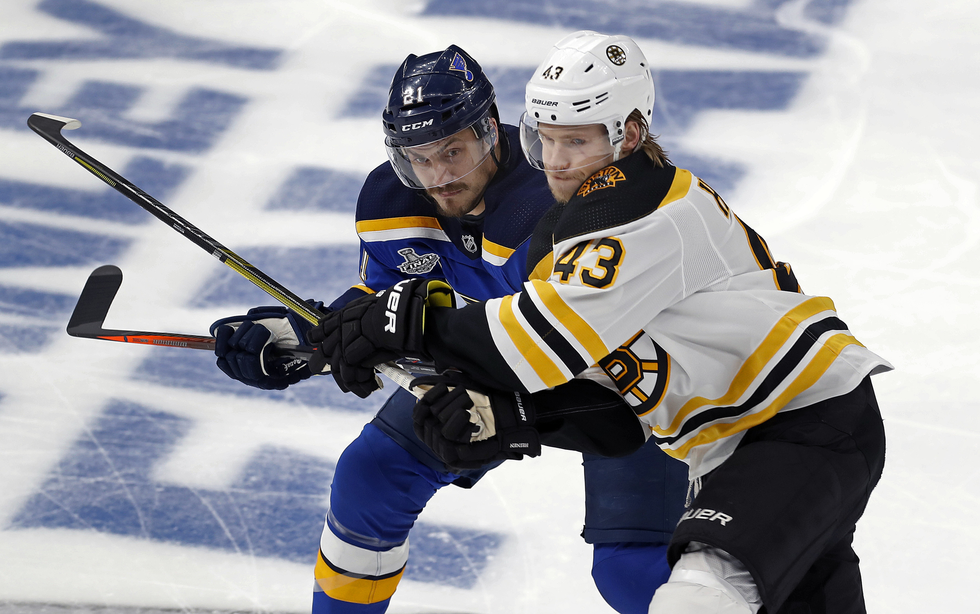 Will Danton Heinen make the Boston Bruins' opening night roster?