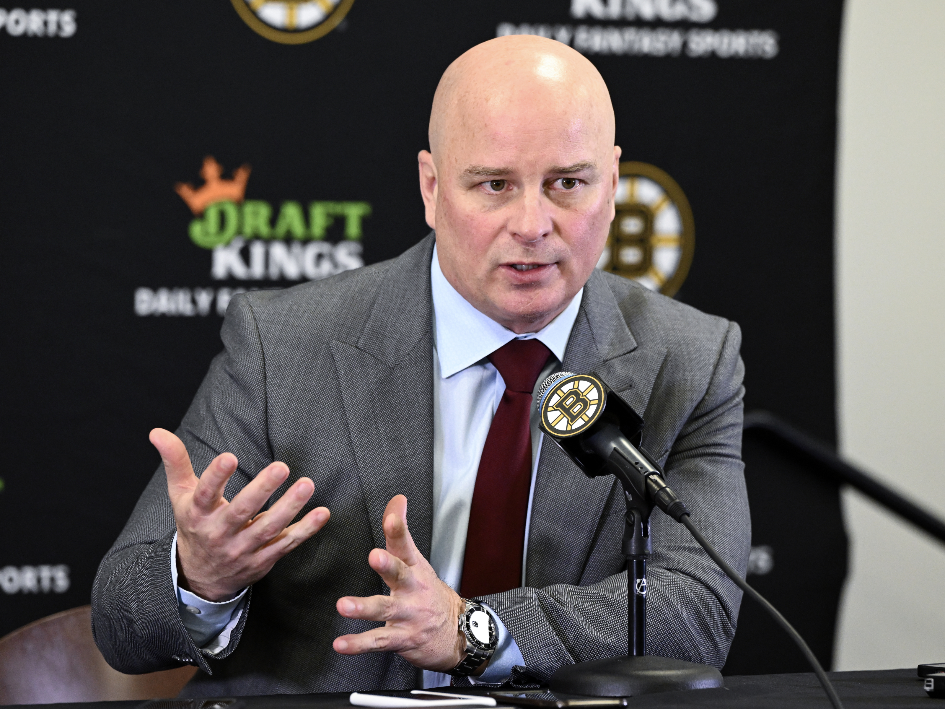 Jim Montgomery leads Bruins to NHL record 63 wins