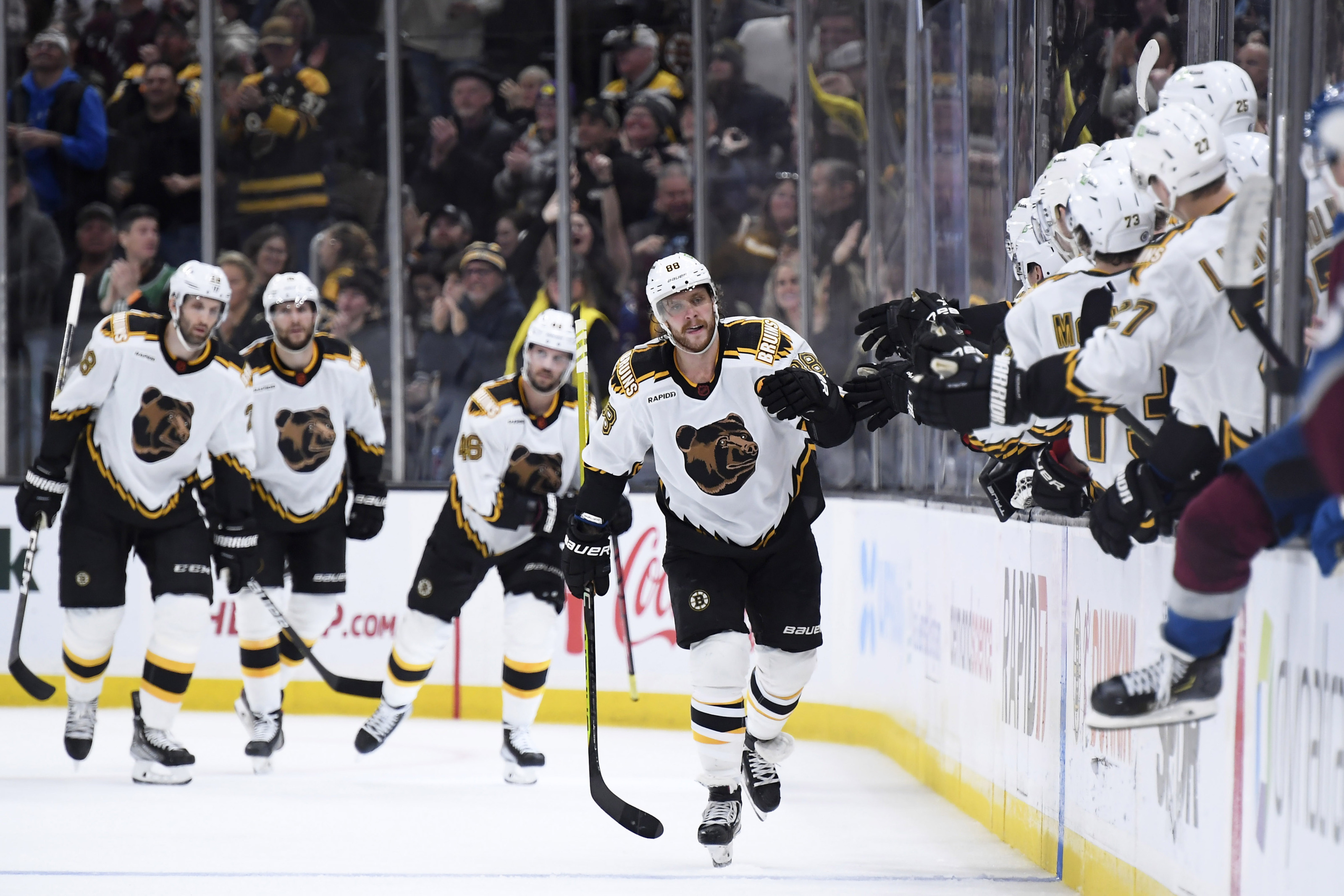 Bruins improve to record 14-0 at home, beat Avalanche 5-1 - Seattle Sports