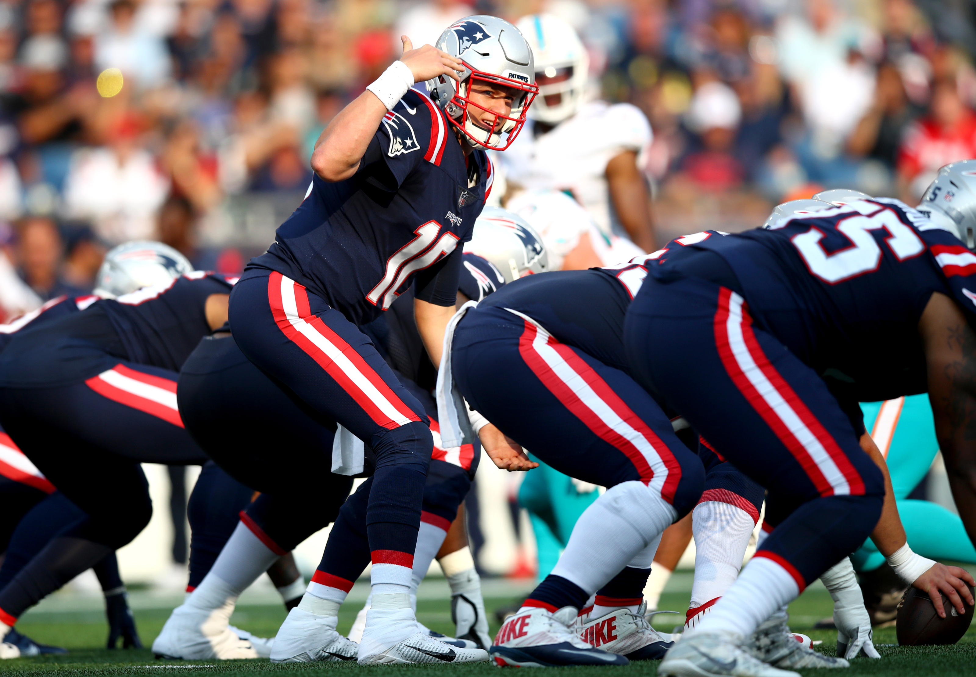 New England Patriots: Bill Belichick risks it all with offensive line gaffes
