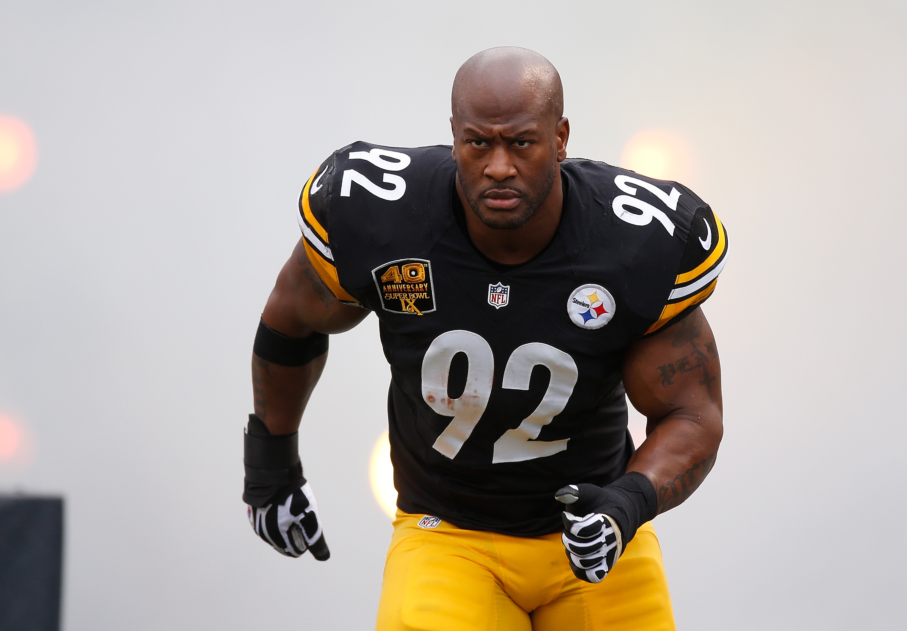New England Patriots sign former Steelers pass rusher James Harrison