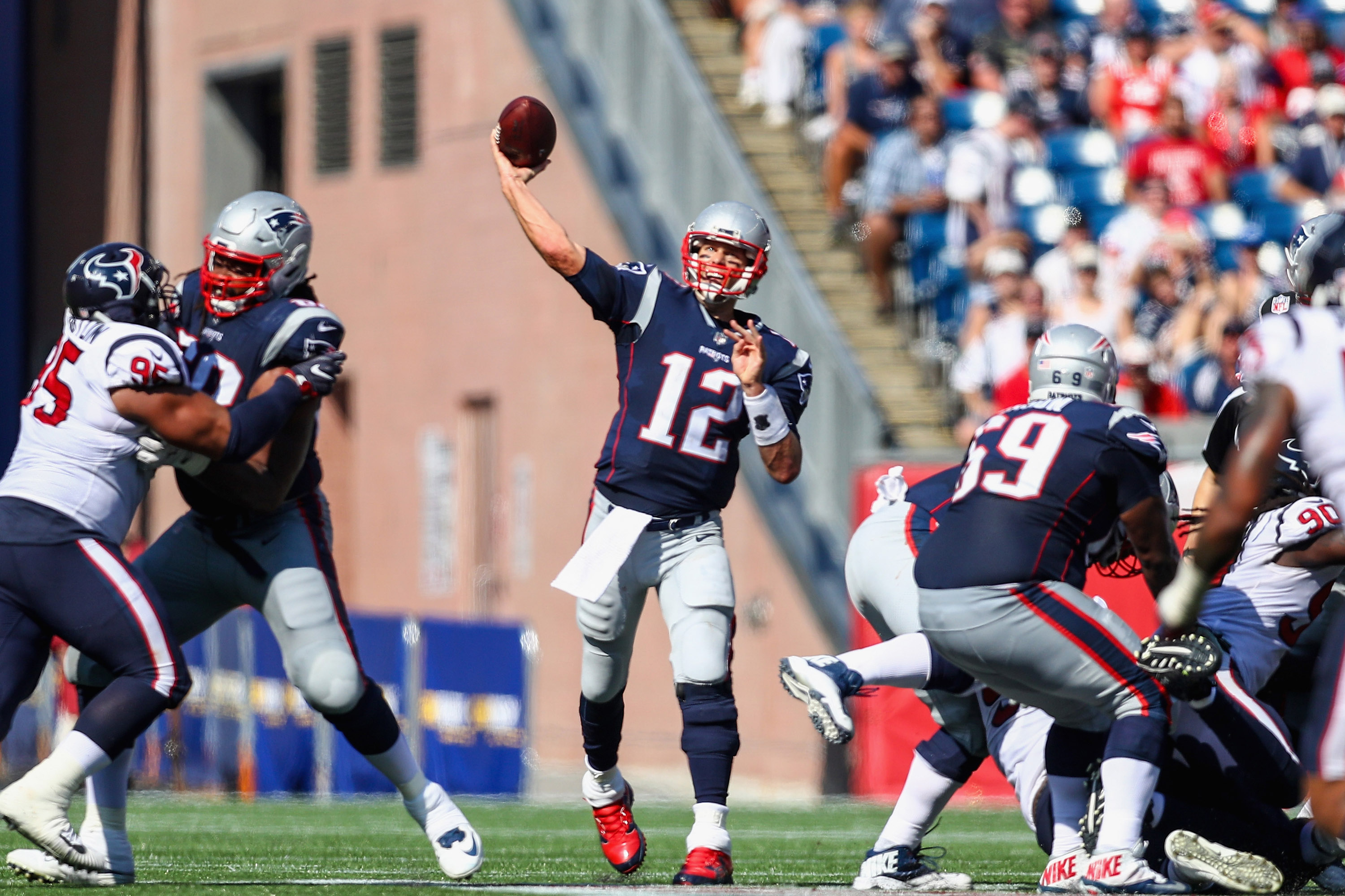 New England Patriots: Tom Brady's perfect performance in 2017