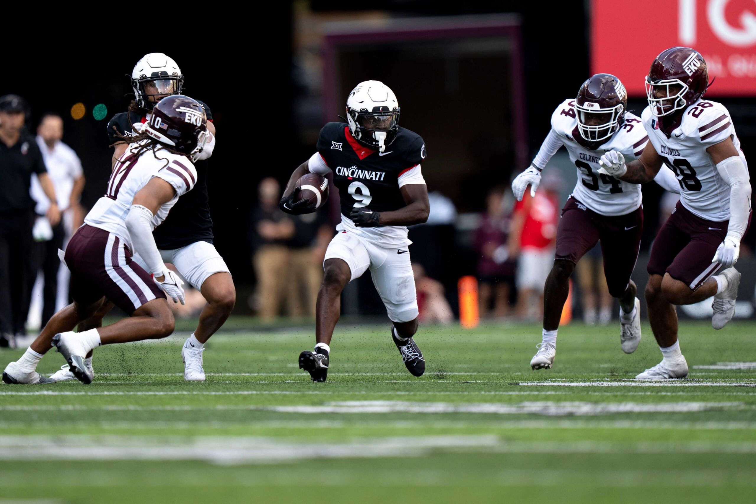 Cincinnati Football: Bearcats projected to pick up a much-needed win over  Baylor