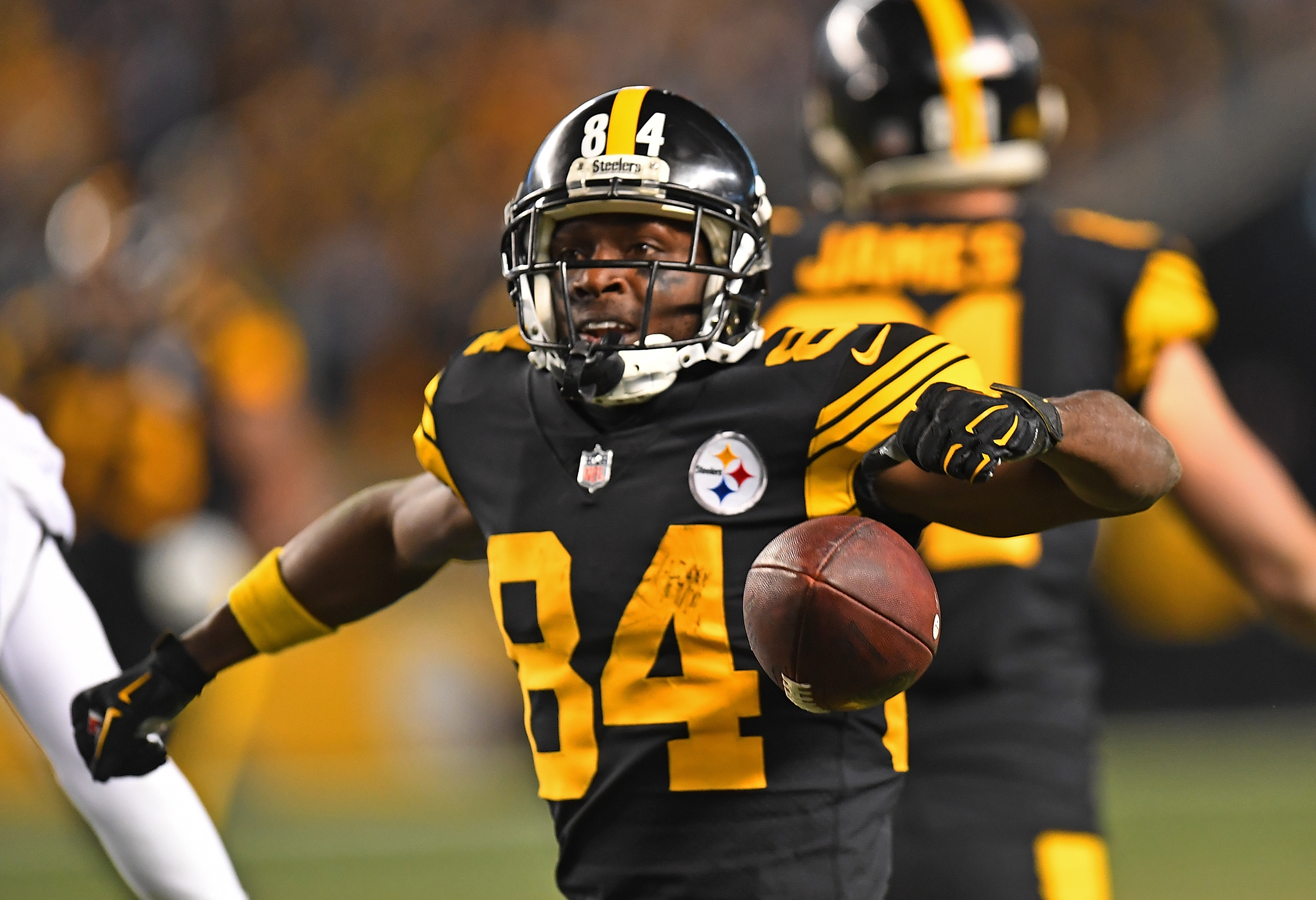 Pittsburgh Steelers: Antonio Brown wins another prestigious NFL award