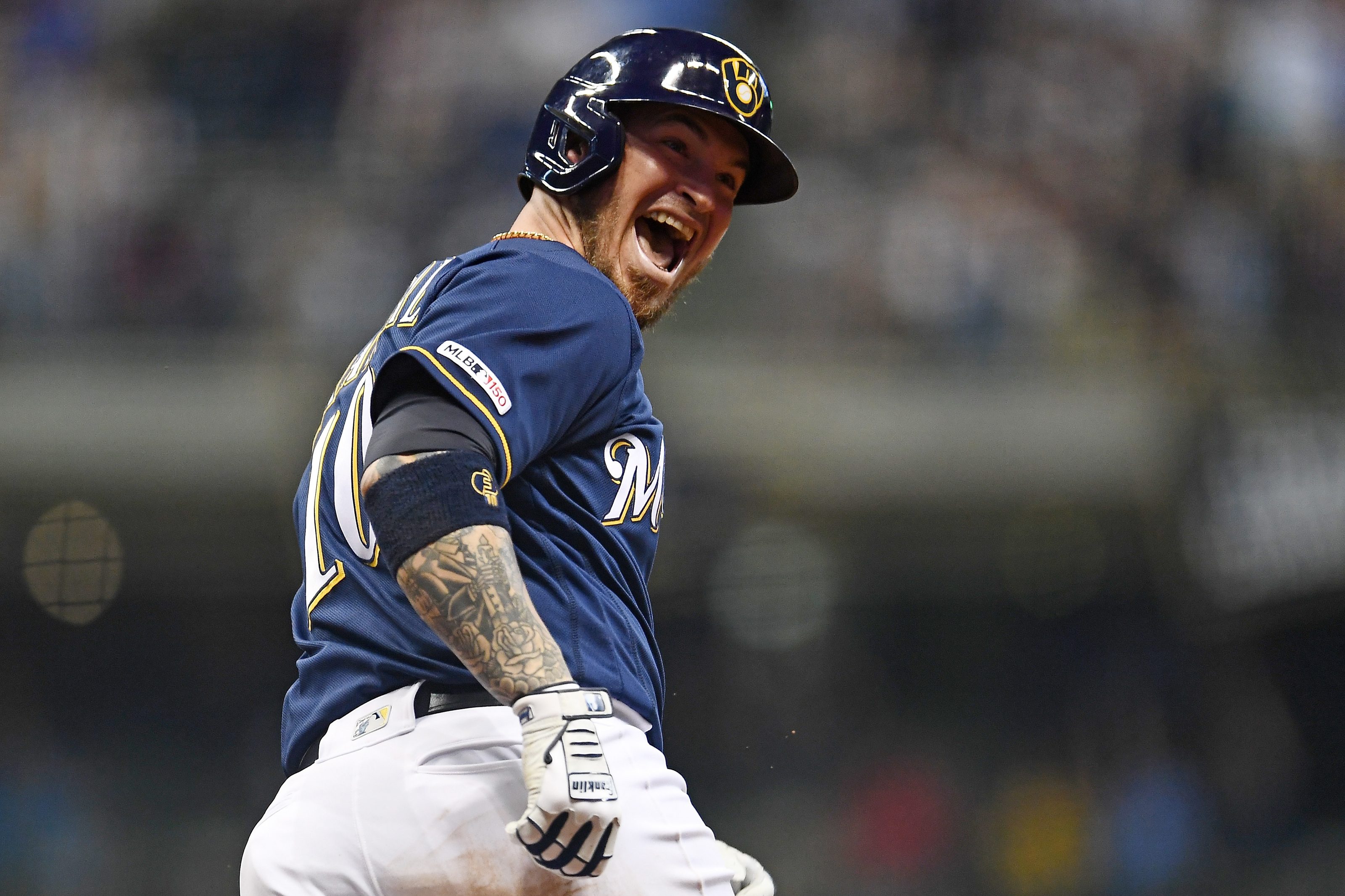 Yasmani Grandal chose Brewers for family and chance to win