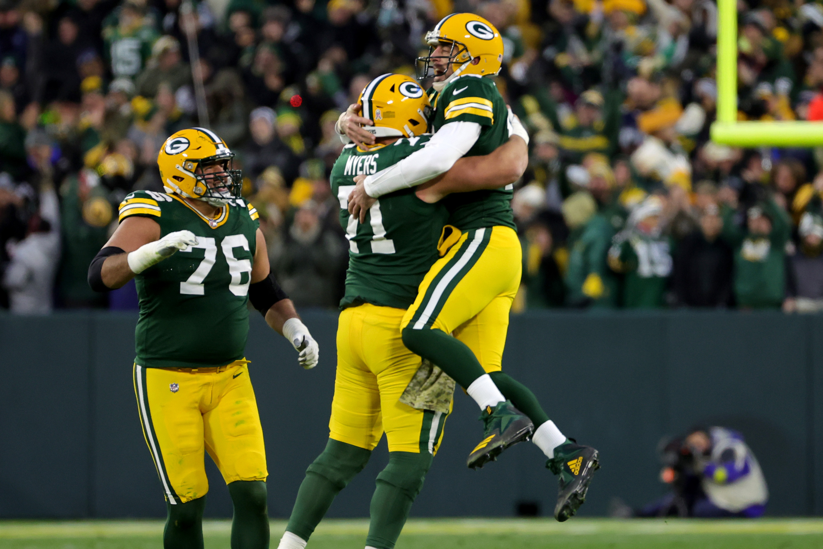 Continuity on offensive line helps spark Packers offense vs. Dallas