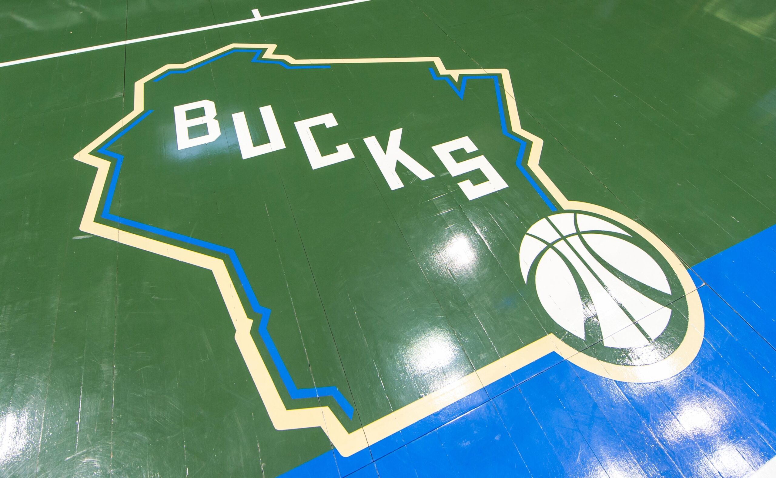 Milwaukee Bucks Tickets & 2023 Bucks Games