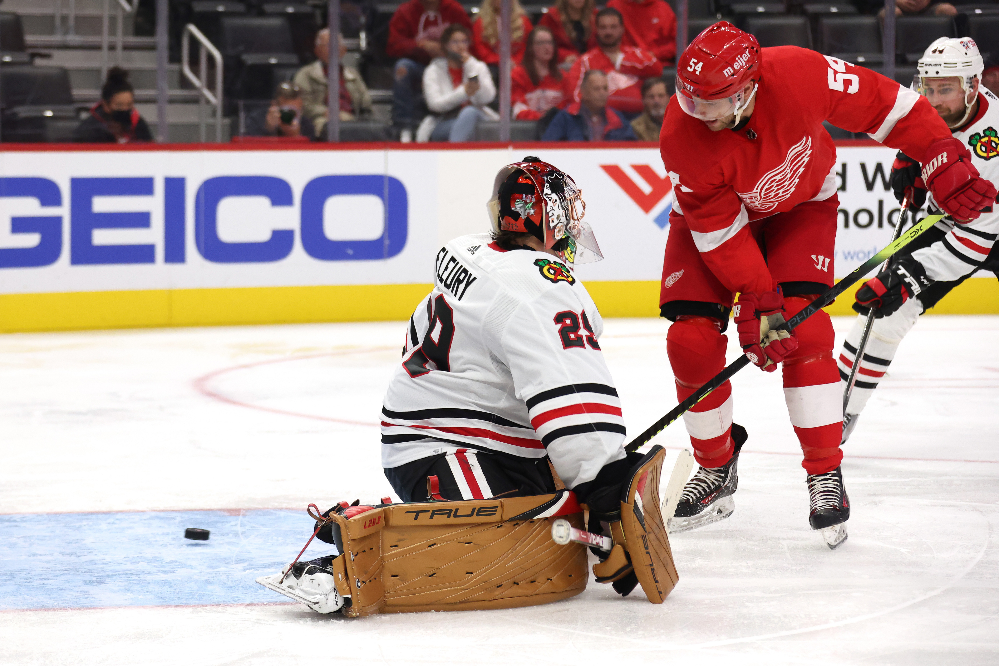 Chicago Blackhawks: 1 major issue is still there in preseason